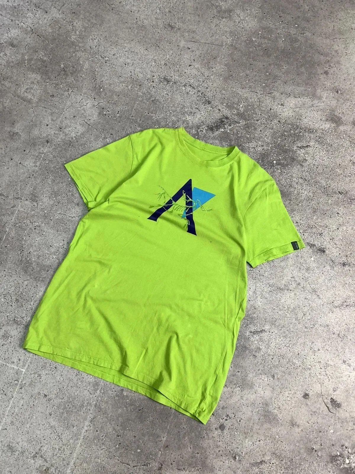 Arc'teryx × Vintage Arcteryx Hype Big Logo Streetwear Tee Size US L / EU 52-54 / 3 - 4 Thumbnail