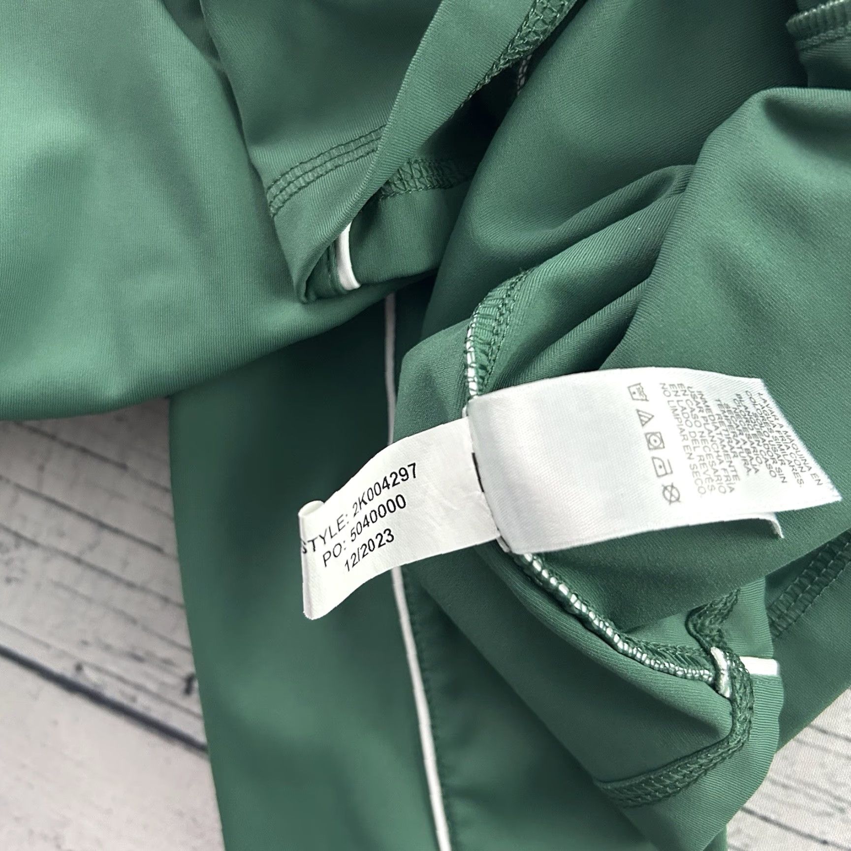 Vineyard Vines Vineyard Vines Performance 1/4 Zip Pullover Jacket Women's S Green Athletic Size S / US 4 / IT 40 - 6 Thumbnail