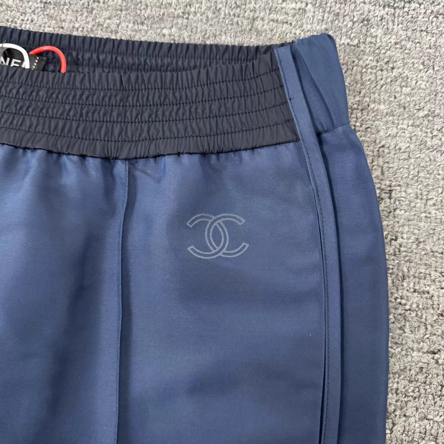 Chanel Chanel CC blue slim casual pants 38 99new Size 27" / US 4 / IT 40 - 3 Thumbnail