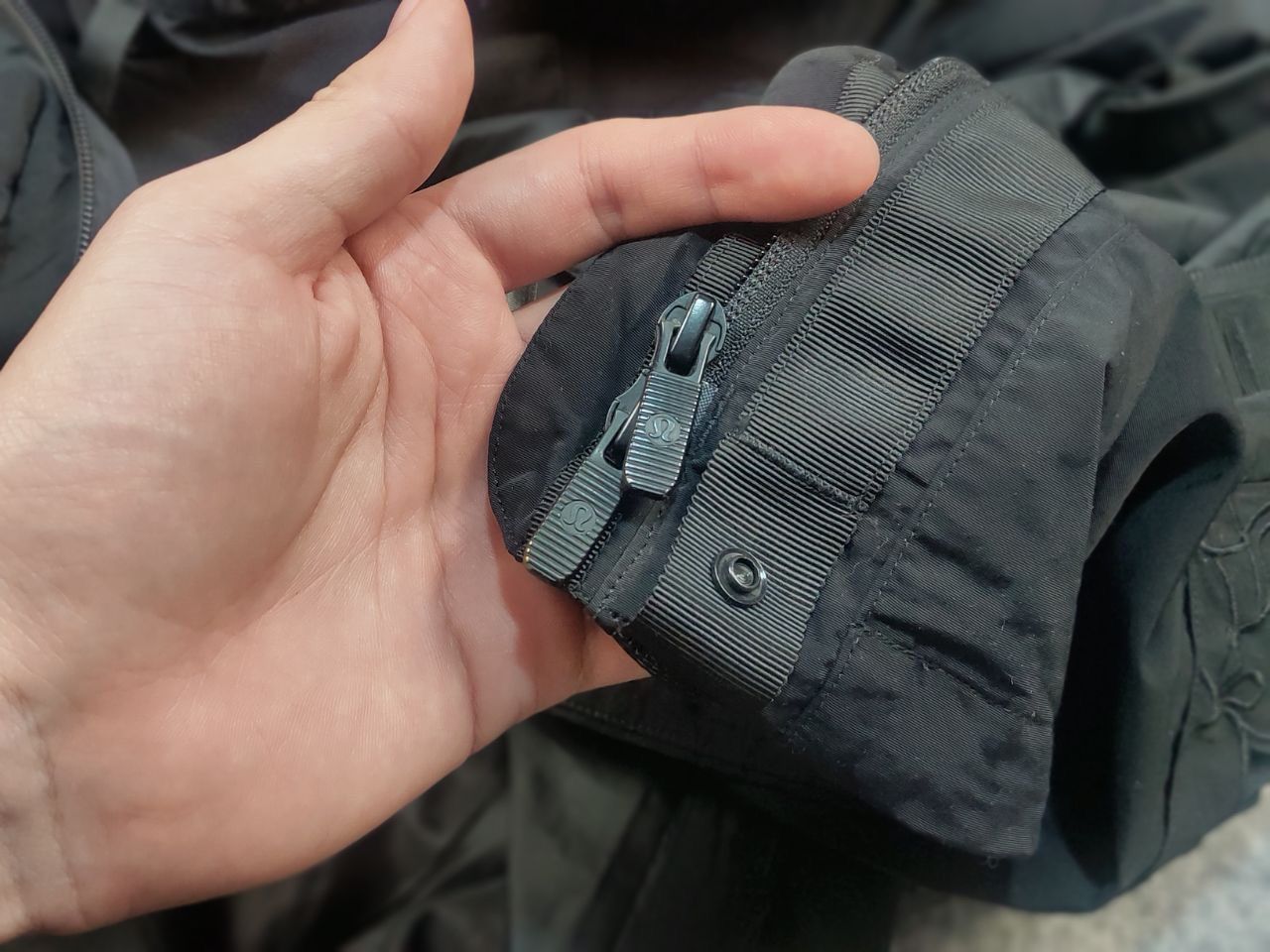 Lululemon LuluLemon Flower Patterned Hooded Parka Black Nylon Jacket Size L / US 10 / IT 46 - 23 Thumbnail