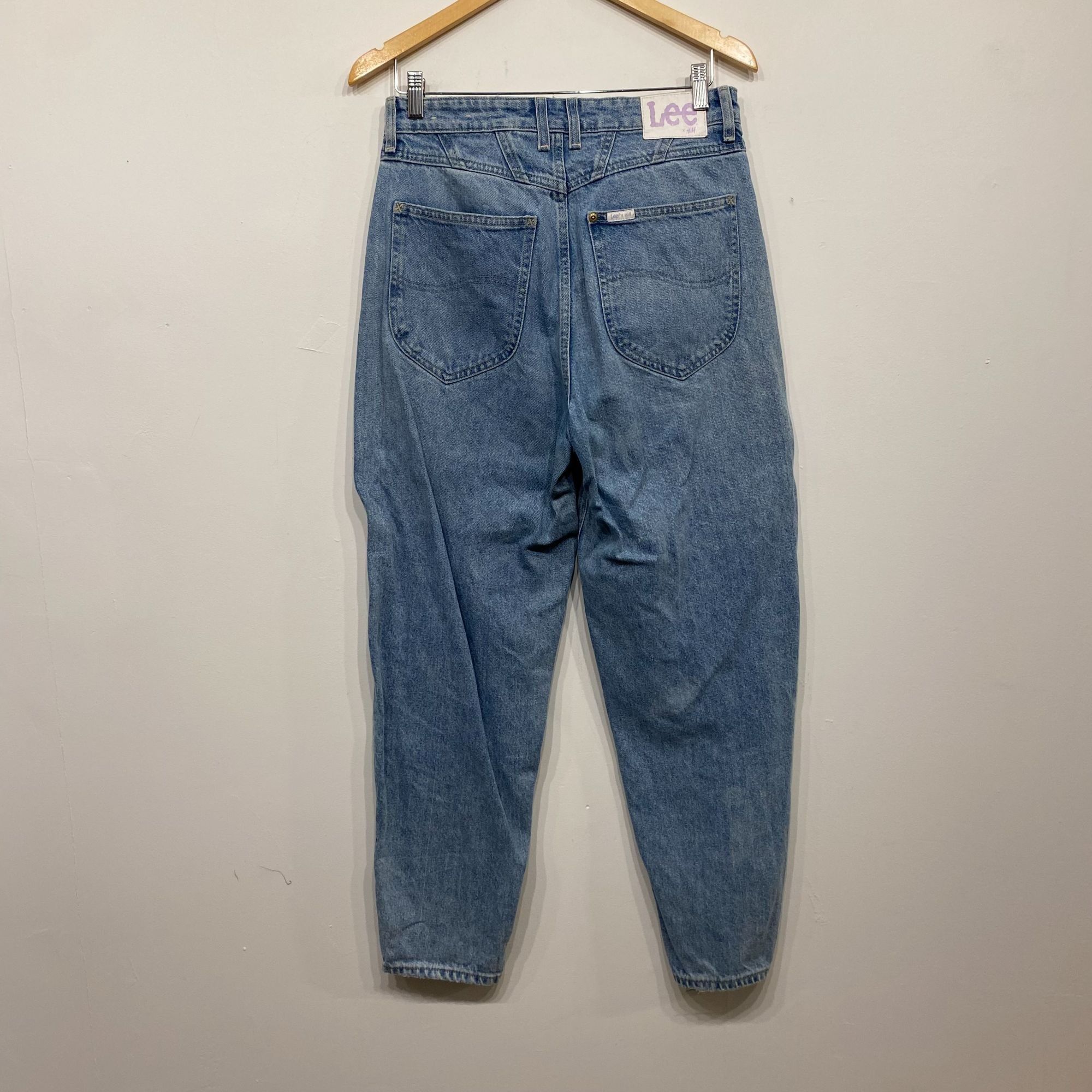 H&M Lee x H&M Loose Fit Seamed Front Mom Straight Leg Jeans Size Size 30" / US 8 / IT 44 - 5 Thumbnail
