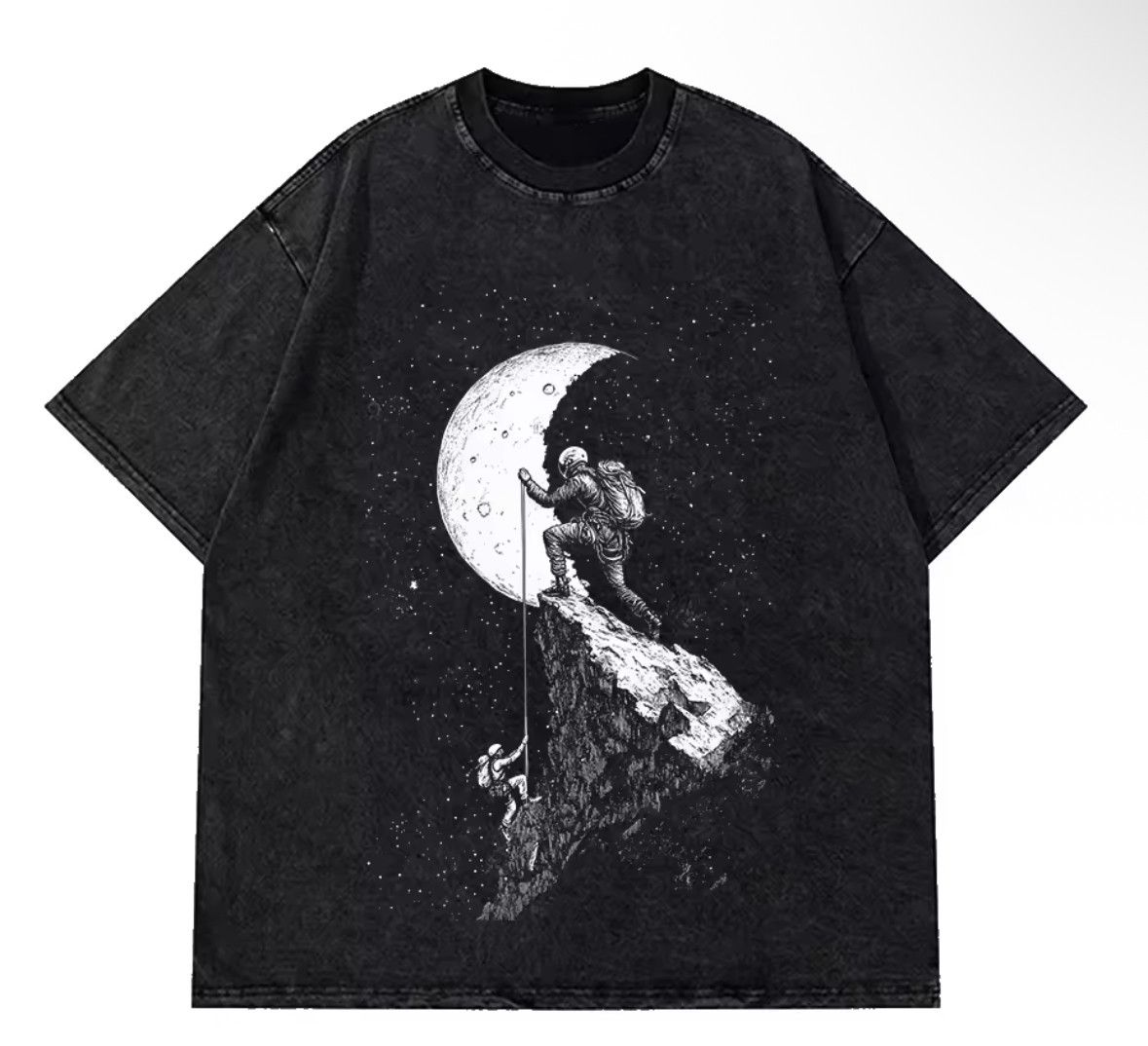 Japanese Brand Y2K Vintage Gothic Rock Climb Print Washed T-Shirt Size US M / EU 48-50 / 2 - 1 Thumbnail