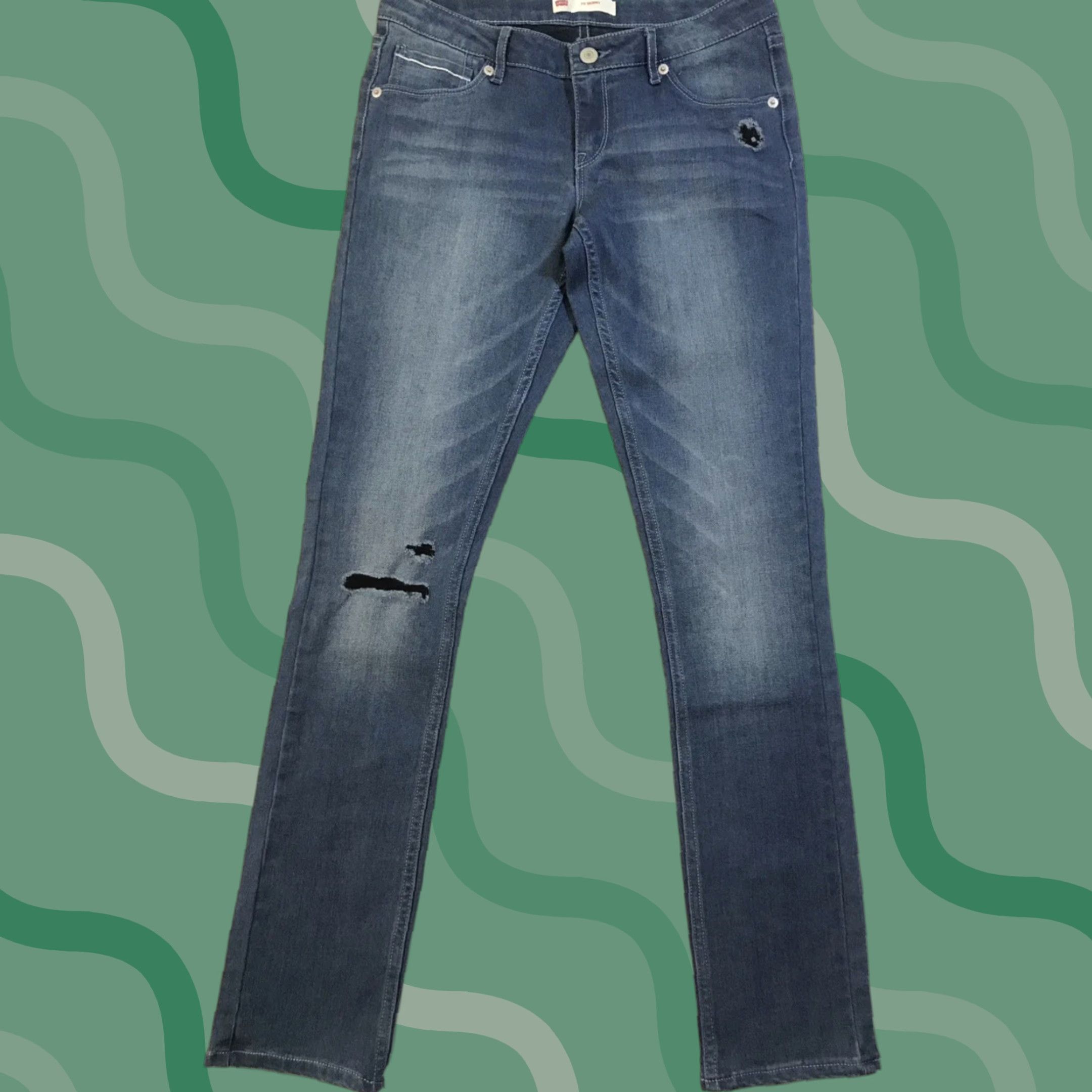 Levi's Levi's Jeans 28x30 Womens 711 Skinny Distressed Look Med Wash Stretch Blue Jeans Size 28" / US 6 / IT 42 - 1 Thumbnail