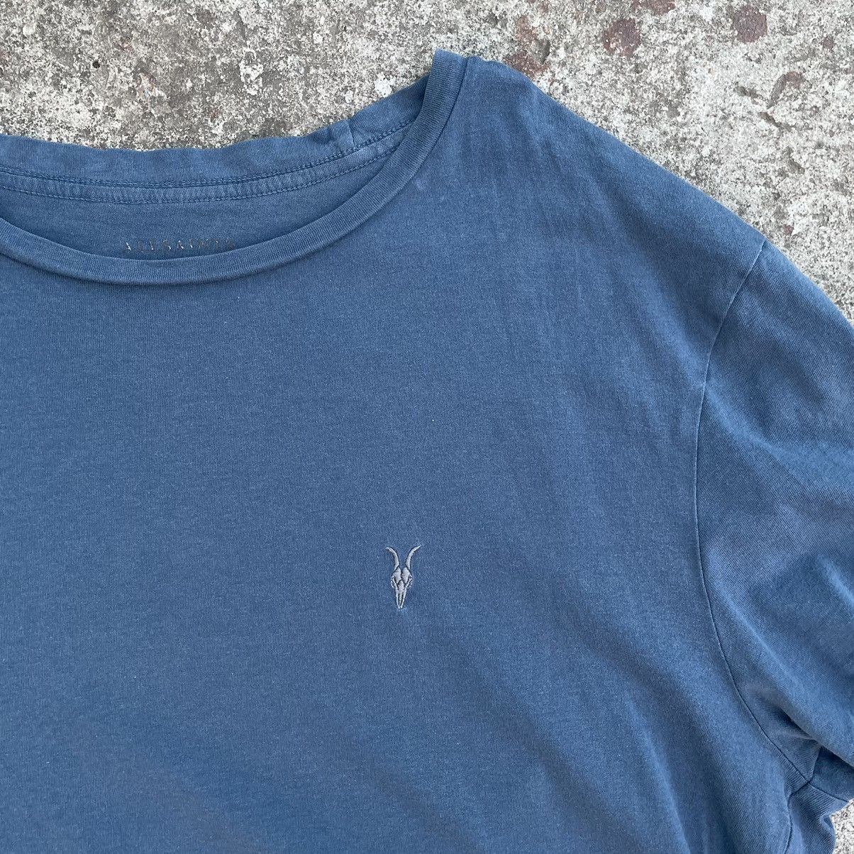 Allsaints Vintage Allsaints T-shirts Basic Fit Small Logo Y2K 90s USA Size US L / EU 52-54 / 3 - 6 Thumbnail