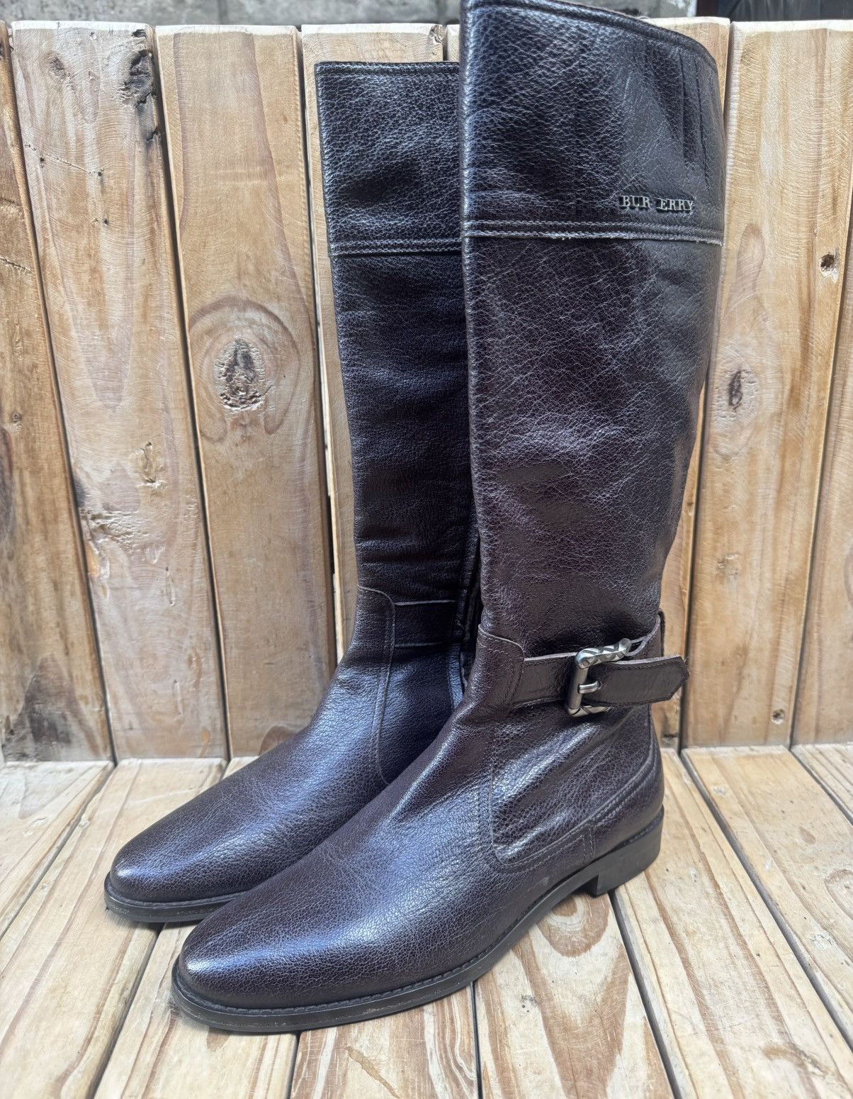 Burberry Burberry women’s brown leather pull on boots sz EUR 38 Size US 8 / IT 38 - 4 Thumbnail
