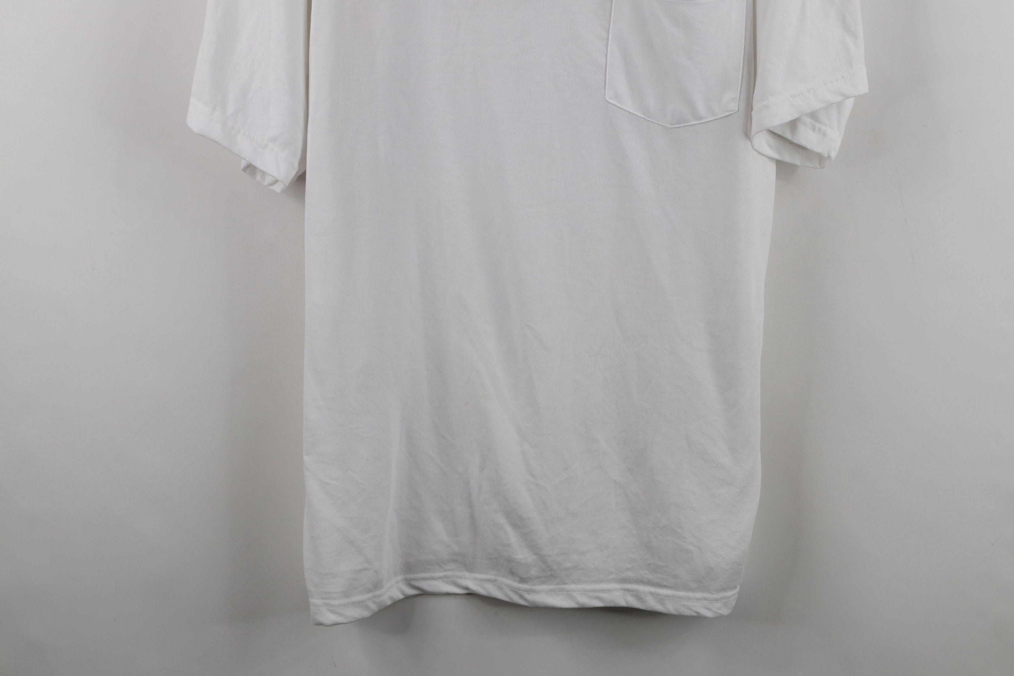 Vintage Vintage 90s Randall Made Knives Pocket T-Shirt White USA Size US L / EU 52-54 / 3 - 3 Thumbnail