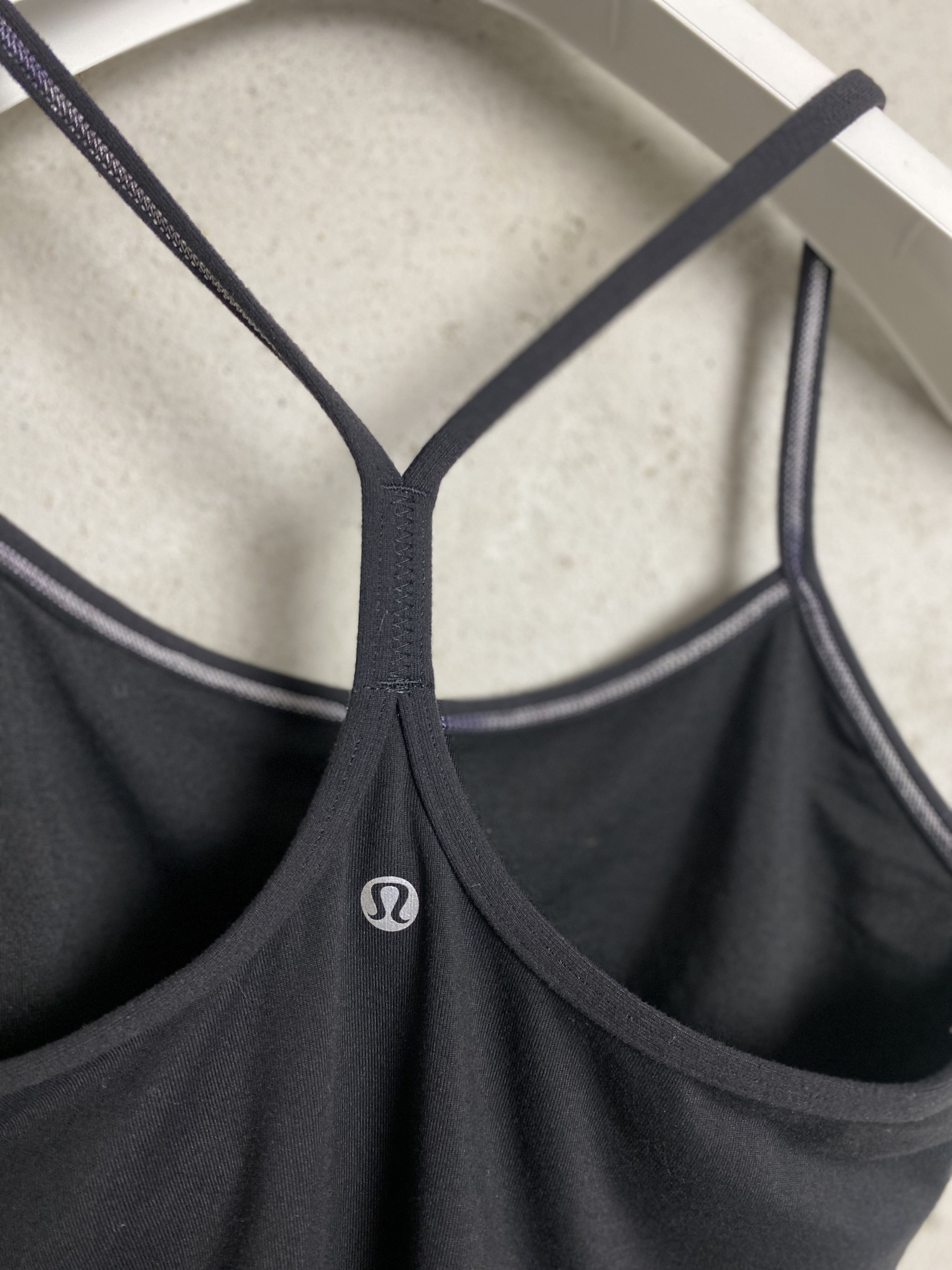 Lululemon Lululemon black tank top t-shirt tee sport yoga pilates Size M / US 6-8 / IT 42-44 - 3 Thumbnail