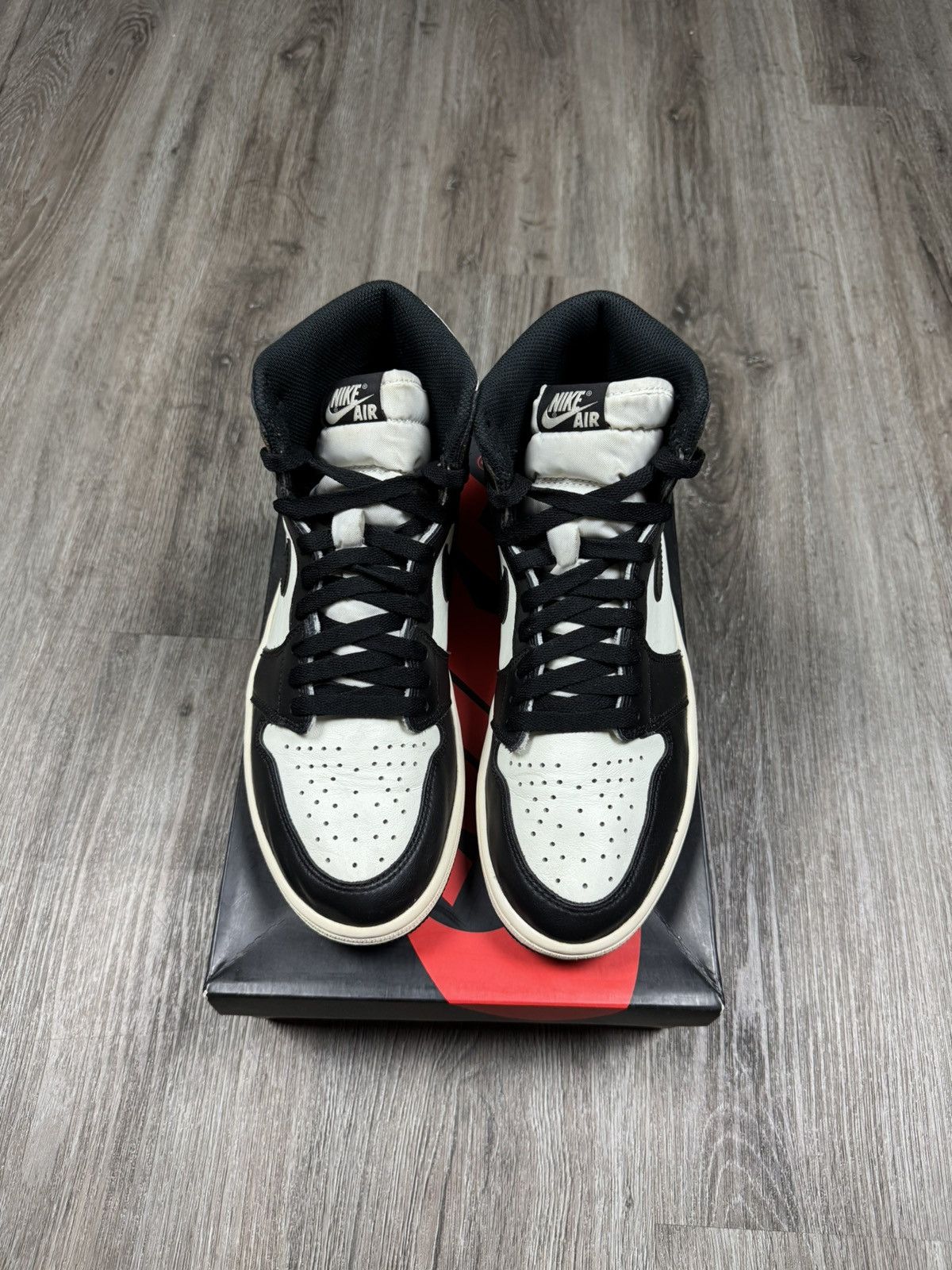 Jordan Brand Jordan 1 Retro OG High Dark Mocha Size 9 Size US 9 / EU 42 - 2 Thumbnail