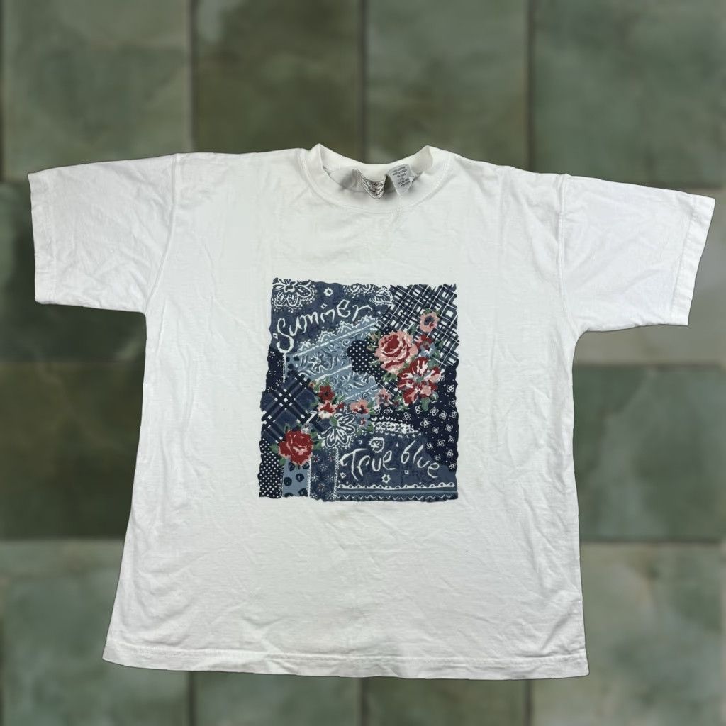 Vintage VINTAGE Erika T-Shirt Shirt Womens Large White 90s Casual Crew Neck Short Sleeve 90s Mens Womens? Size L / US 10 / IT 46 - 1 Thumbnail