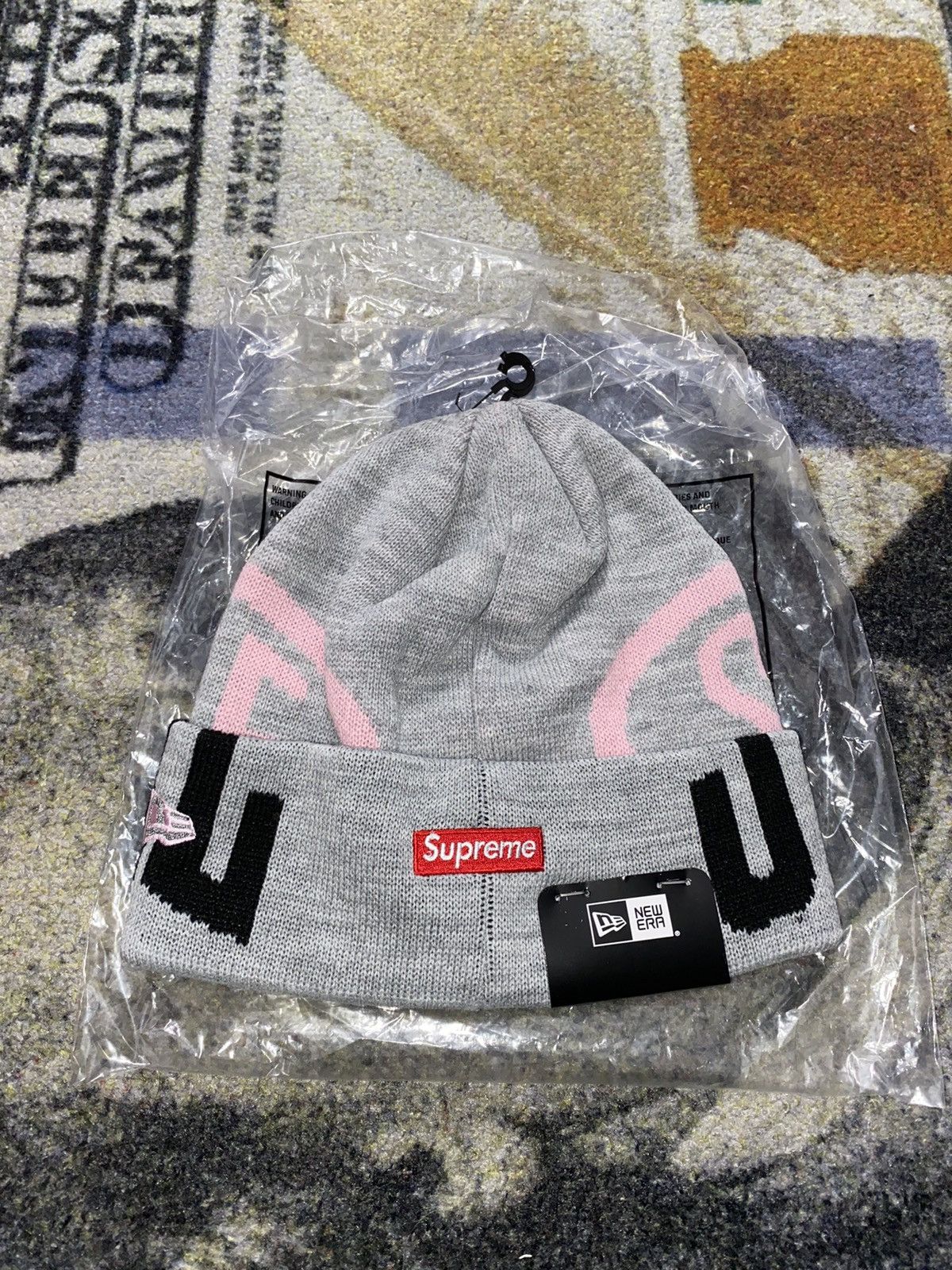 New Era × Supreme Supreme New Era 2-Tone Logo Beanie (FW21) Grey Size ONE SIZE - 2 Thumbnail