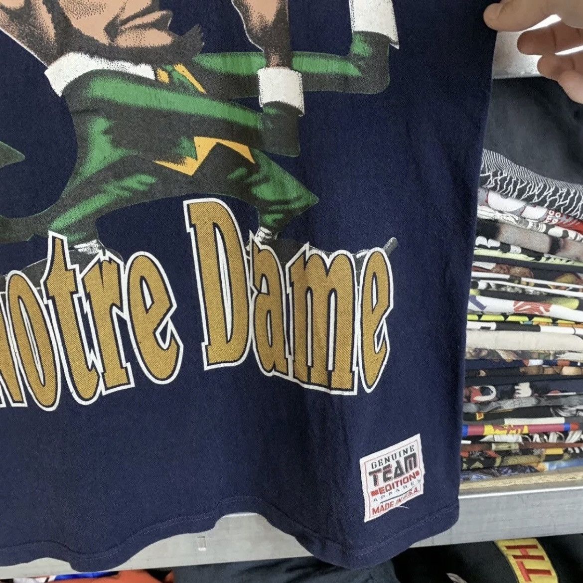 NBA Rare! Vintage Notre Dame Celtics Fight Tee Big Logo 90s Y2K Size US M / EU 48-50 / 2 - 7 Thumbnail