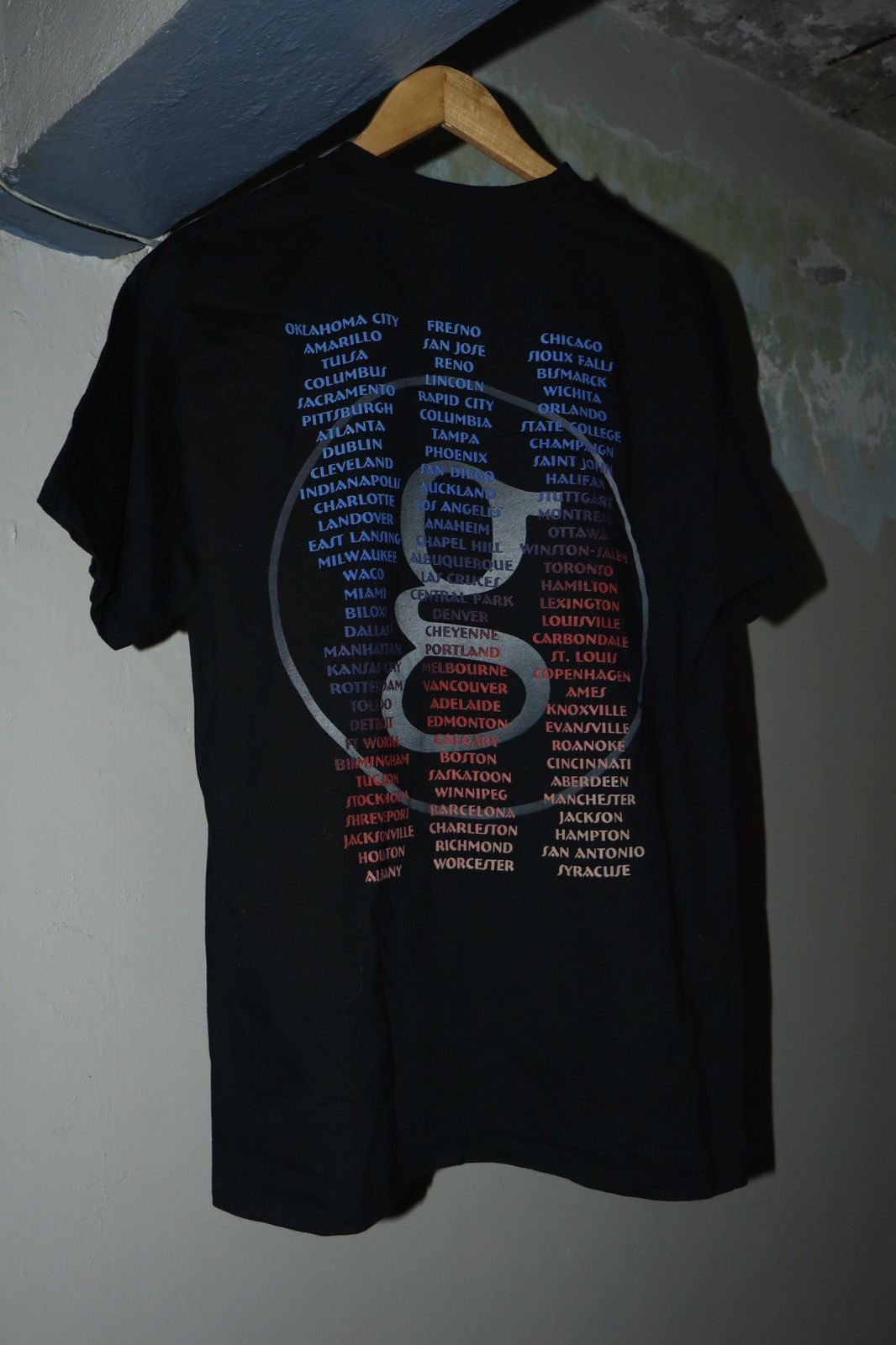 Band Tees Vintage 90’s Garth Brooks Fresh Horses Tour T-Shirt Size US L / EU 52-54 / 3 - 6 Thumbnail