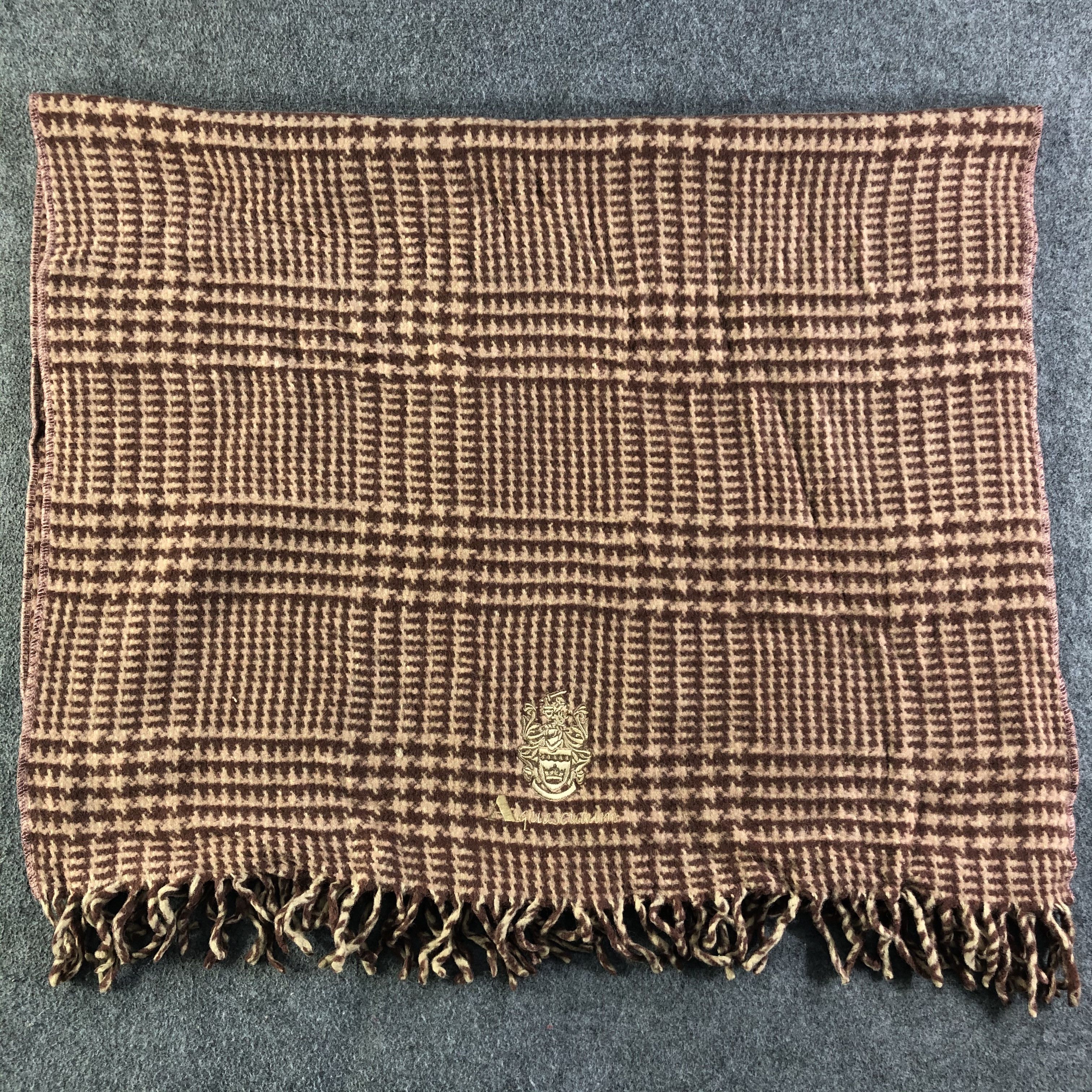 Aquascutum Aquasqutum Big Scarf / Muffler / Neckwear / Wrap Size ONE SIZE - 1 Thumbnail
