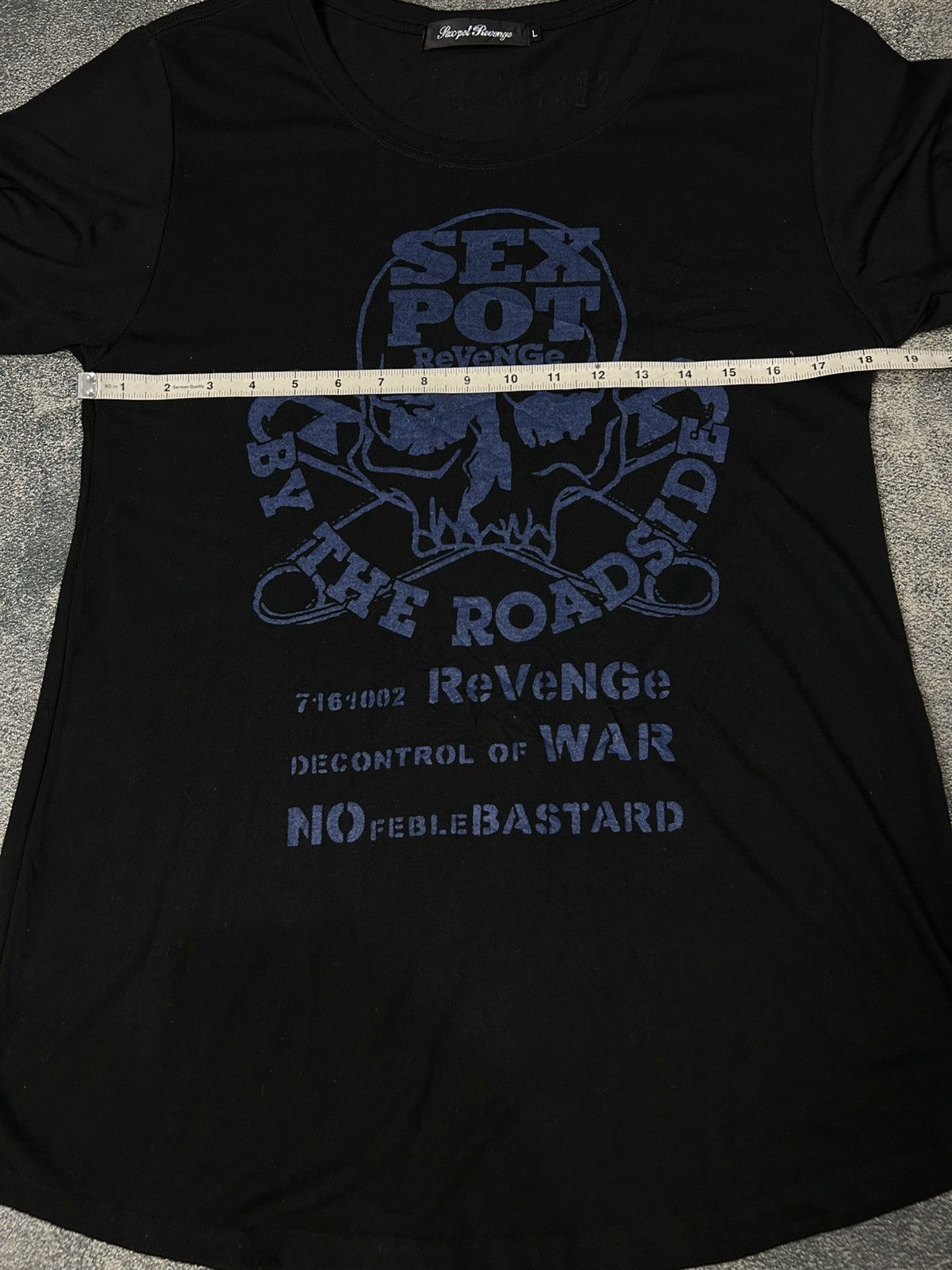 Japanese Brand Sex Pot Revenge ‘WAR’ skull Longsleeve Size US S / EU 44-46 / 1 - 9 Thumbnail