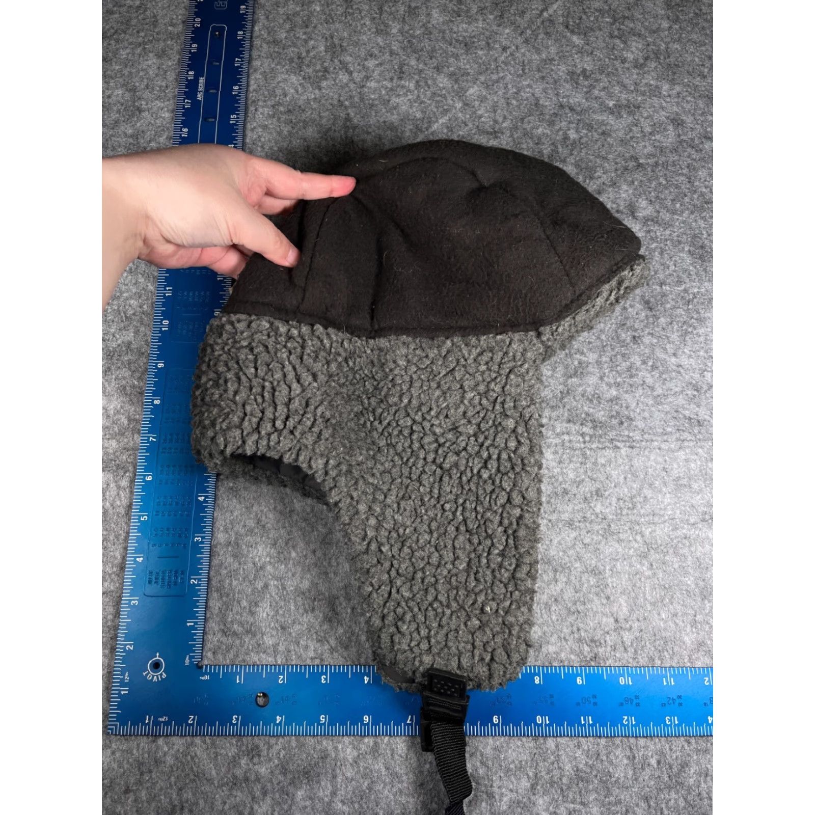 Primark VINTAGE Primark Beanie Adult One Size Gray Polyamide Polyester Ear Flap Ski Hat/Cap Unisex Mens Womens 90s Outdoor Camp Ski Size ONE SIZE - 7 Thumbnail