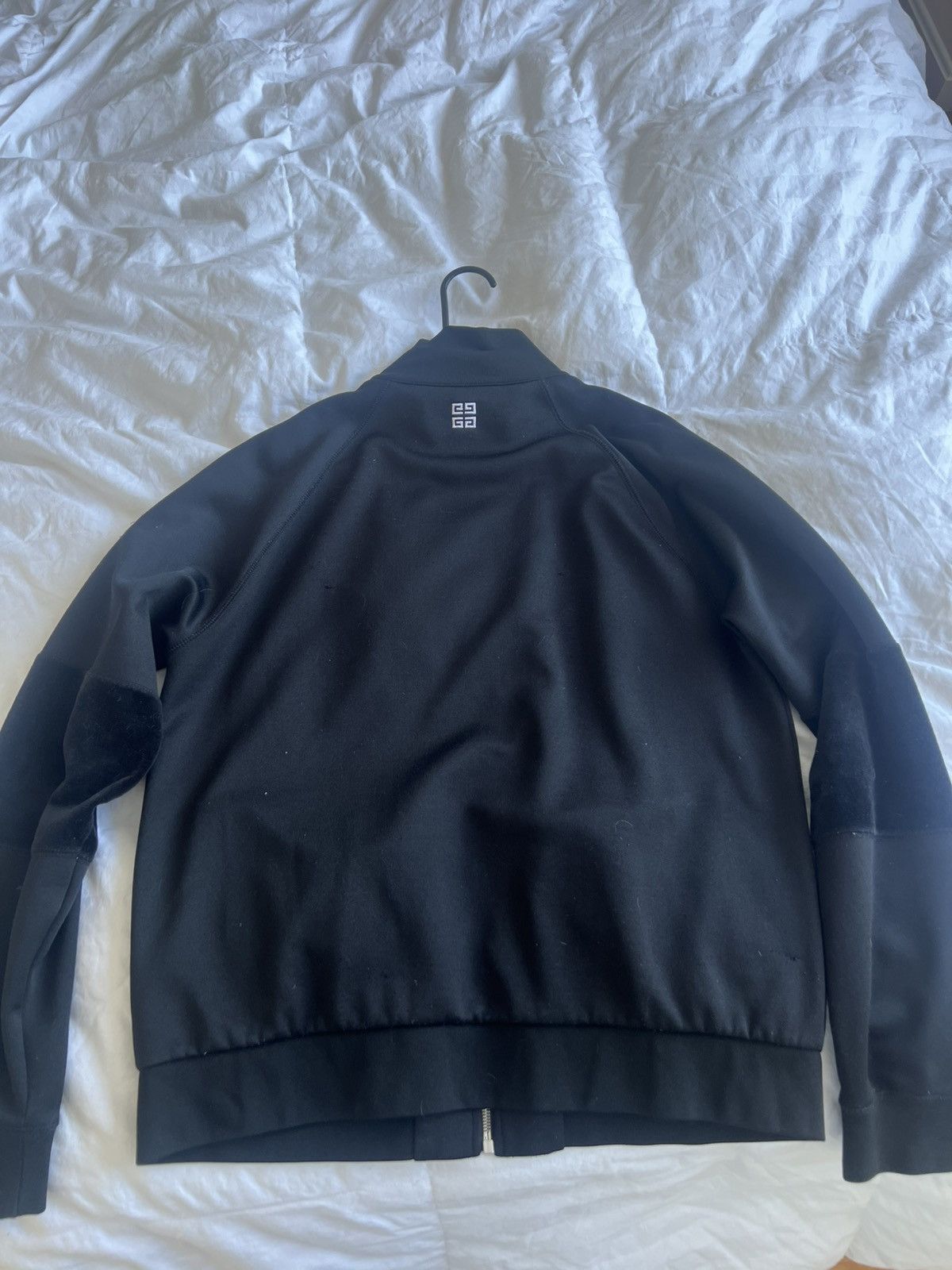 Givenchy Givenchy men’s Velvet tracksuit jacket Size US XL / EU 56 / 4 - 2 Thumbnail