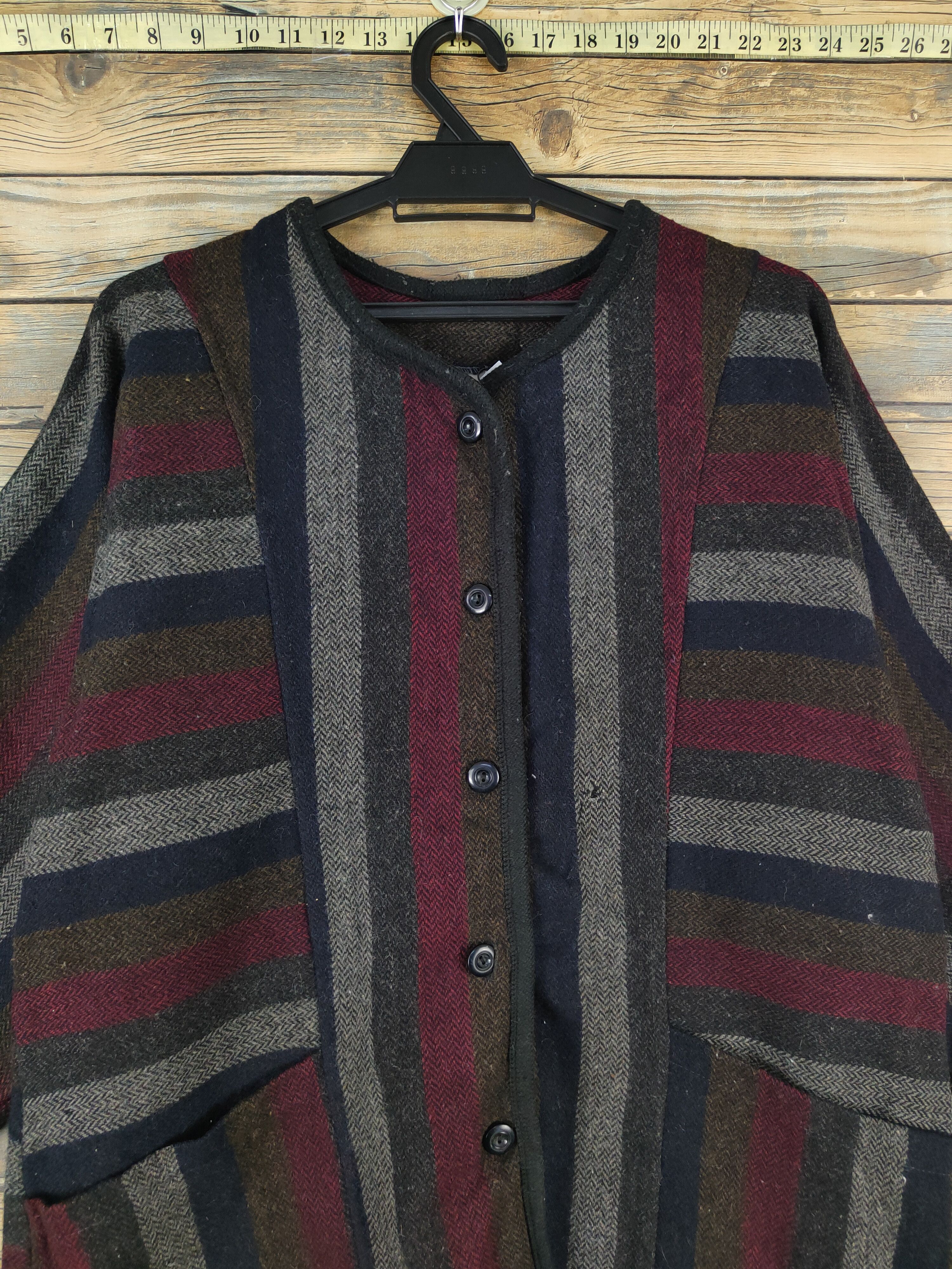 Vintage Japanese Brand Black Red Knitwear Cardigan #W2109 Size US L / EU 52-54 / 3 - 2 Thumbnail