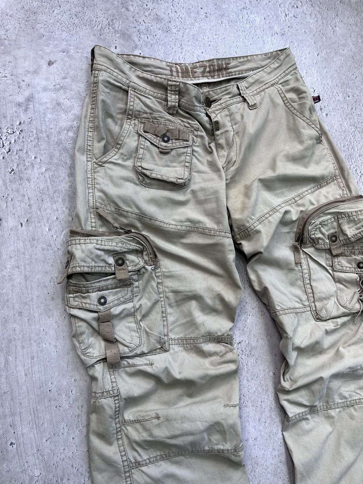 Issey Miyake × Japanese Brand × Tete Homme 2000s Tete Home Multipocket Bondage Cargo Pants Size US 33 - 4 Thumbnail