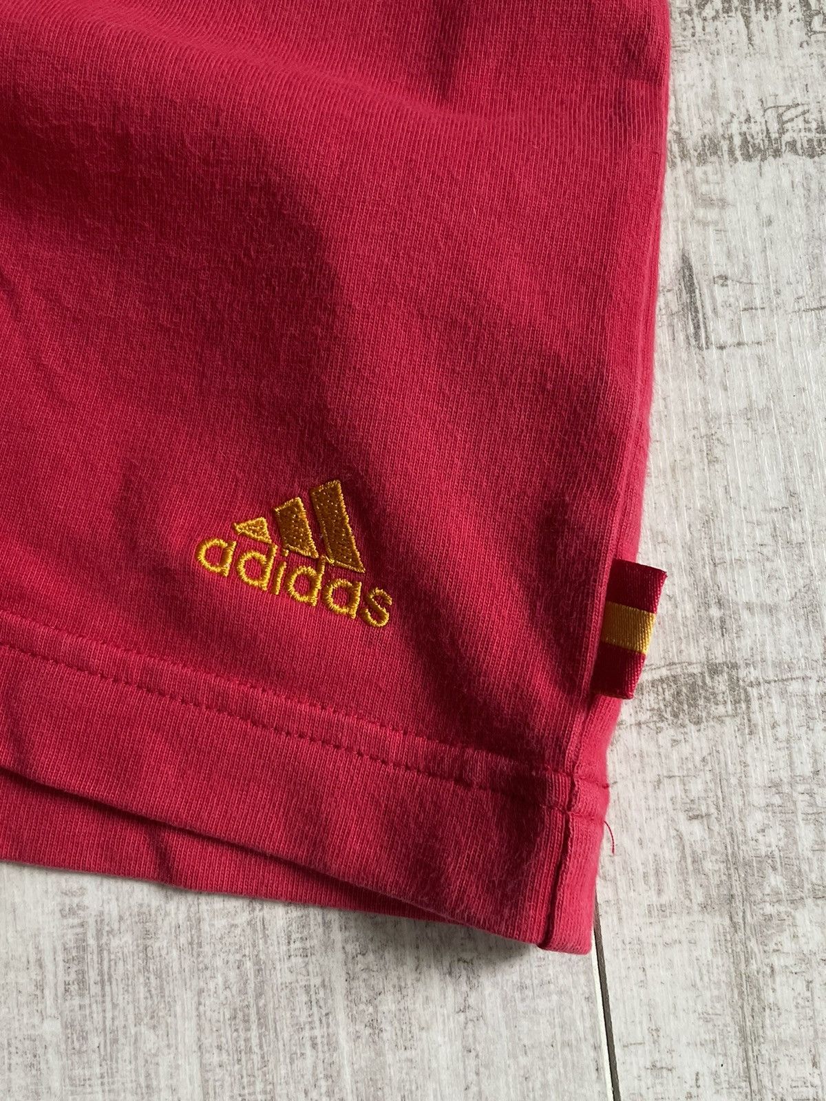Adidas Vintage Adidas Spain 2004 Uefa Euro Football Shirt RARE Size US S / EU 44-46 / 1 - 4 Thumbnail