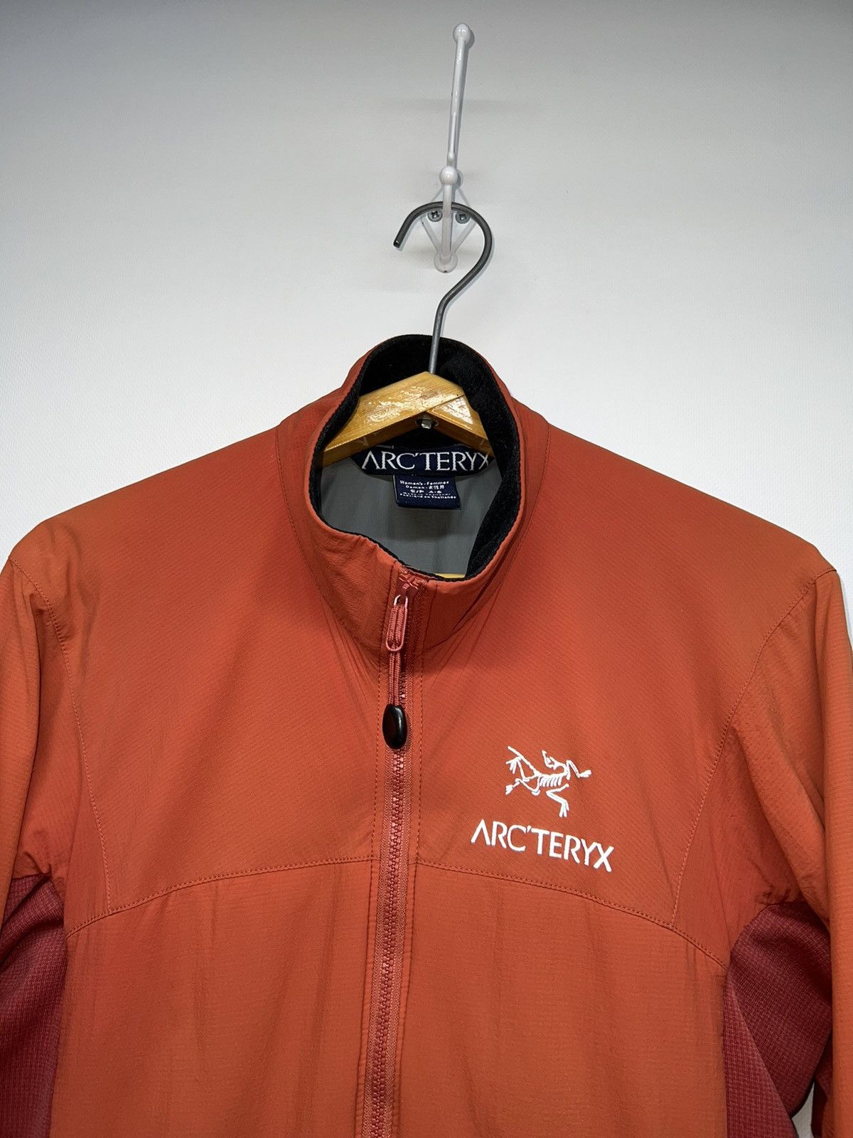 image of Arcteryx x Outdoor Life Vintage Y2K Arc’Teryx Nylon Reflective Logo Jacket 00’S in Orange, Women's 