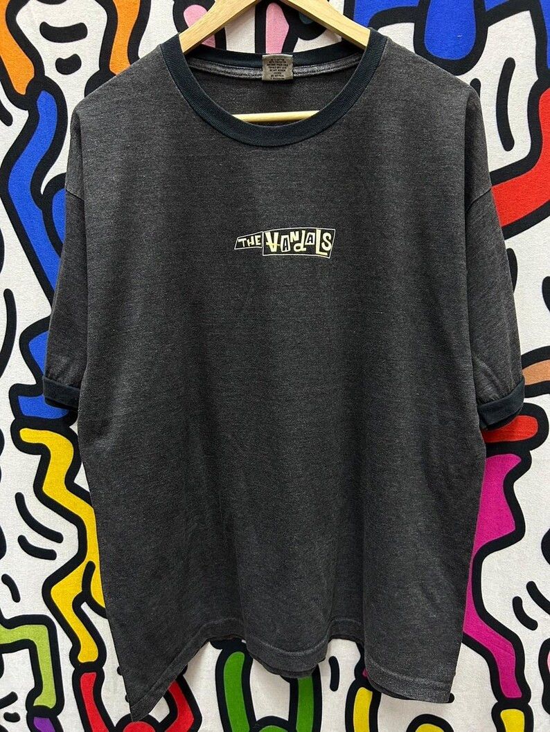 Band Tees Vintage 2000s The Vandals Band tshirt size L Size US L / EU 52-54 / 3 - 3 Thumbnail