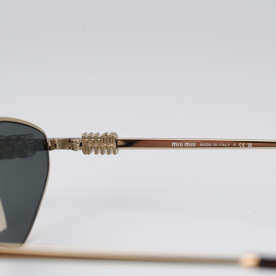 Miu Miu NEW Miu Miu MU56ZS ZVN5S0 REGARD Unisex Sunglasses Size ONE SIZE - 8 Thumbnail