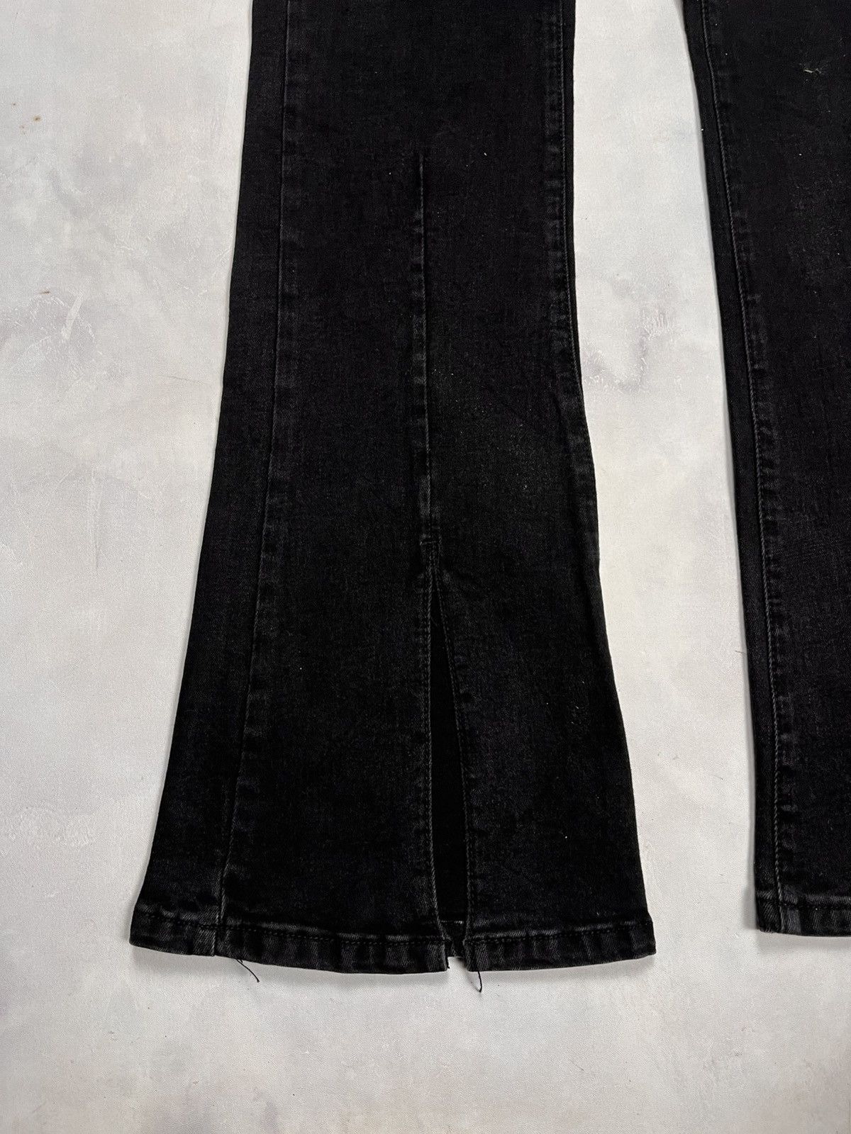Japanese Brand 2000s Flared Denim Black Size US 26 / EU 42 - 3 Thumbnail