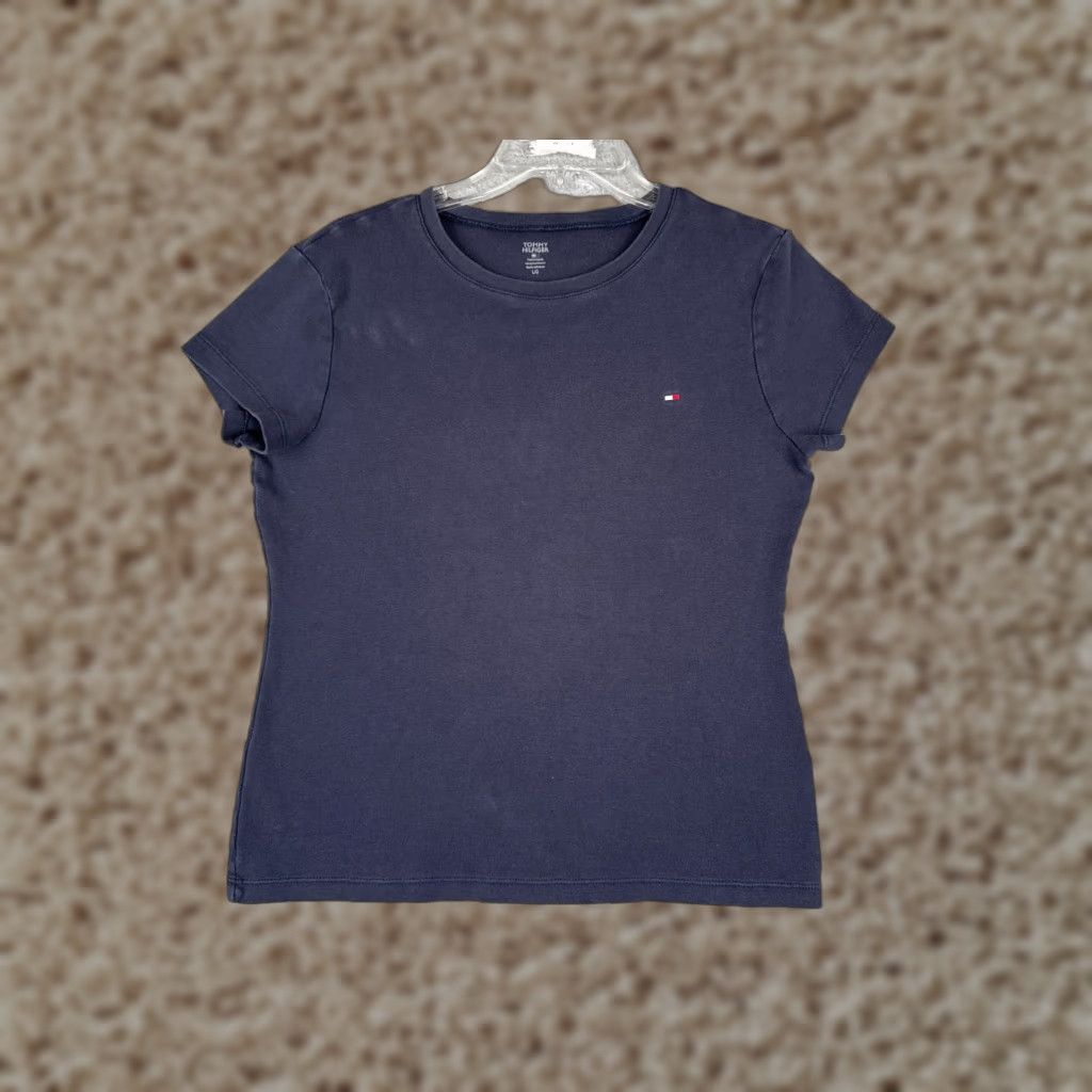 Tommy Hilfiger VINTAGE Tommy Hilfiger Women's T-Shirt Crew Neck Short Sleeve Blue Cotton Casual Shirt All Seasons Size L / US 10 / IT 46 - 1 Thumbnail