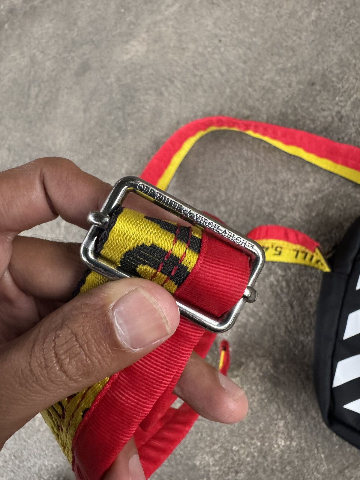 Off-White OFF WHITE BINDER NYLON CROSSBODY SLING BAG Size ONE SIZE - 3 Thumbnail