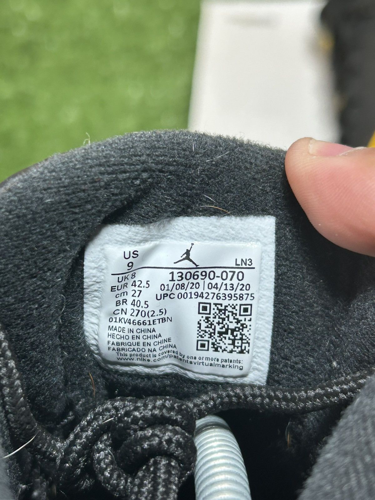 Jordan Brand Jordan 12 University Gold Size US 9 / EU 42 - 11 Thumbnail