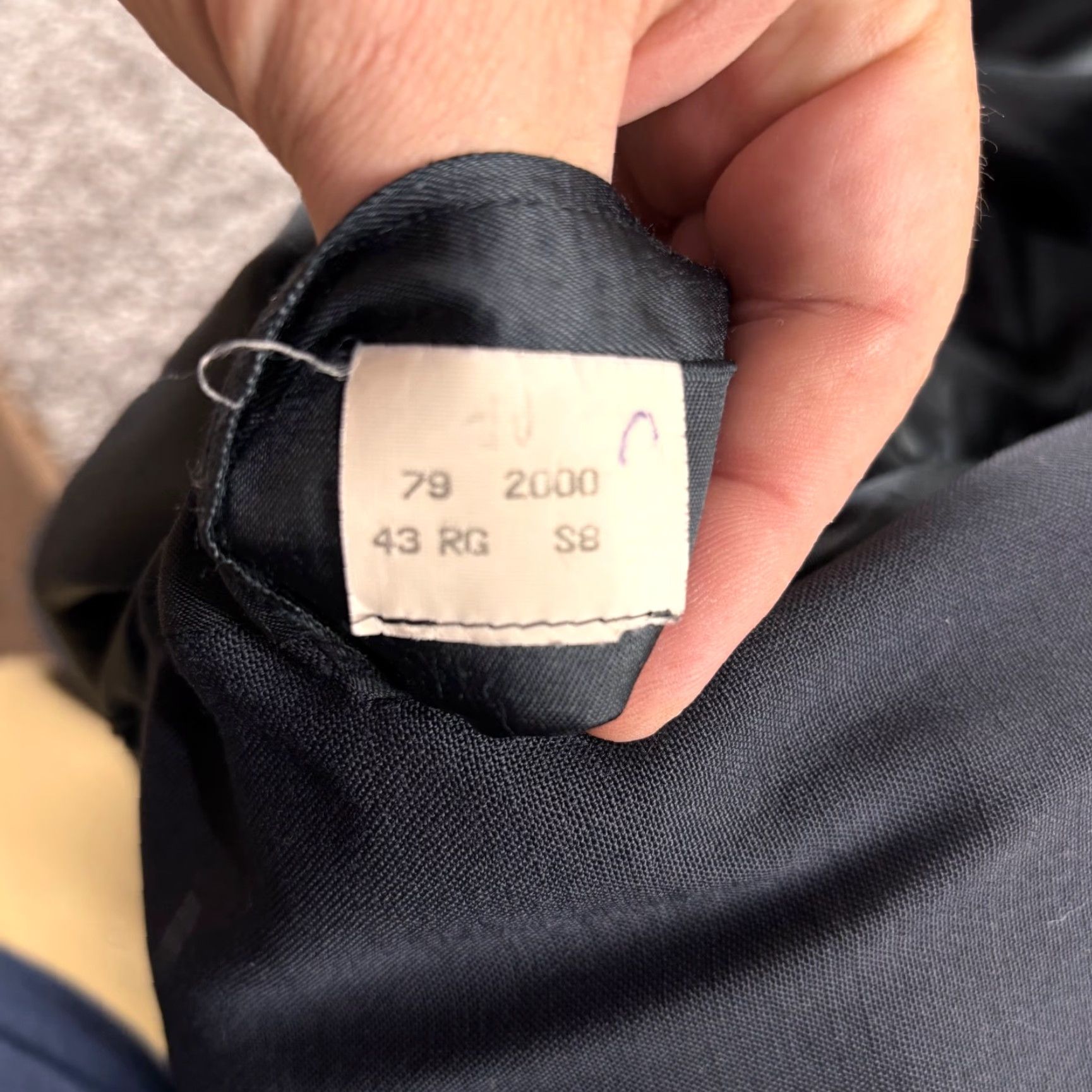 Brooks Brothers Brooks Brothers Blazer Jacket Mens 43R Navy Wool Fleece Two-Button Notch Lapel Regular Fit Casual Business Wedding Blue 43 USA Preppy Vintage N/A Size 46R - 7 Thumbnail