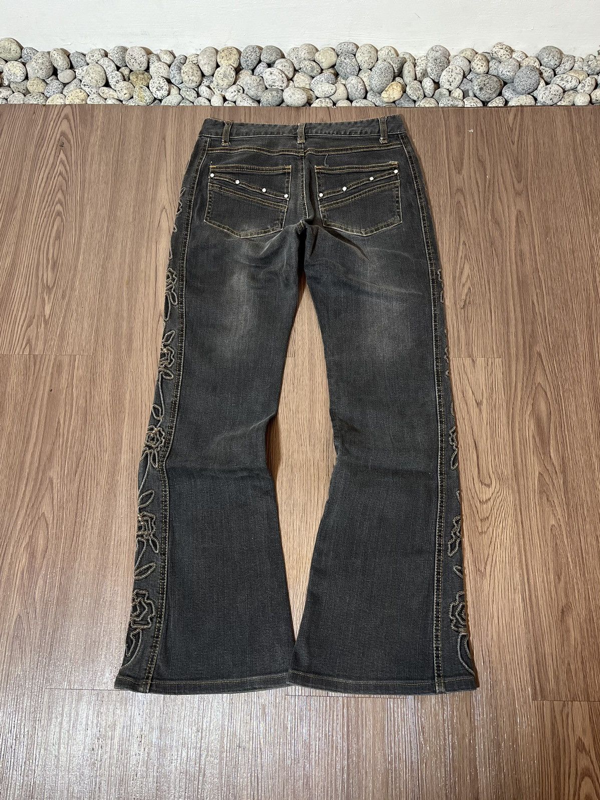 Hysteric Glamour × If Six Was Nine × Japanese Brand Jouer Aux Echecs japan floral embroidery flare denim Size US 27 - 6 Thumbnail