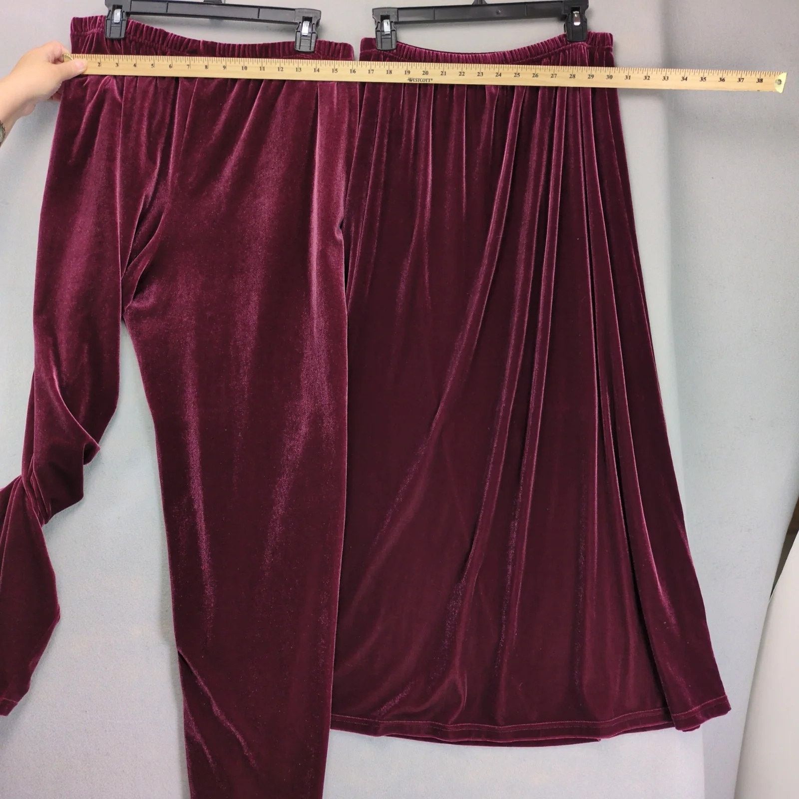 Denim & Co. Denim & Co 3pc Burgundy Velour Outfit: Shirt Skirt Pants M Size M / US 6-8 / IT 42-44 - 7 Thumbnail