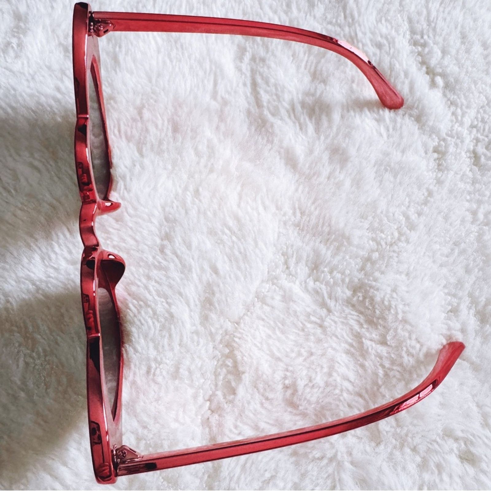 Other Addison Red Heart-Shaped Sunglasses Size ONE SIZE - 7 Thumbnail