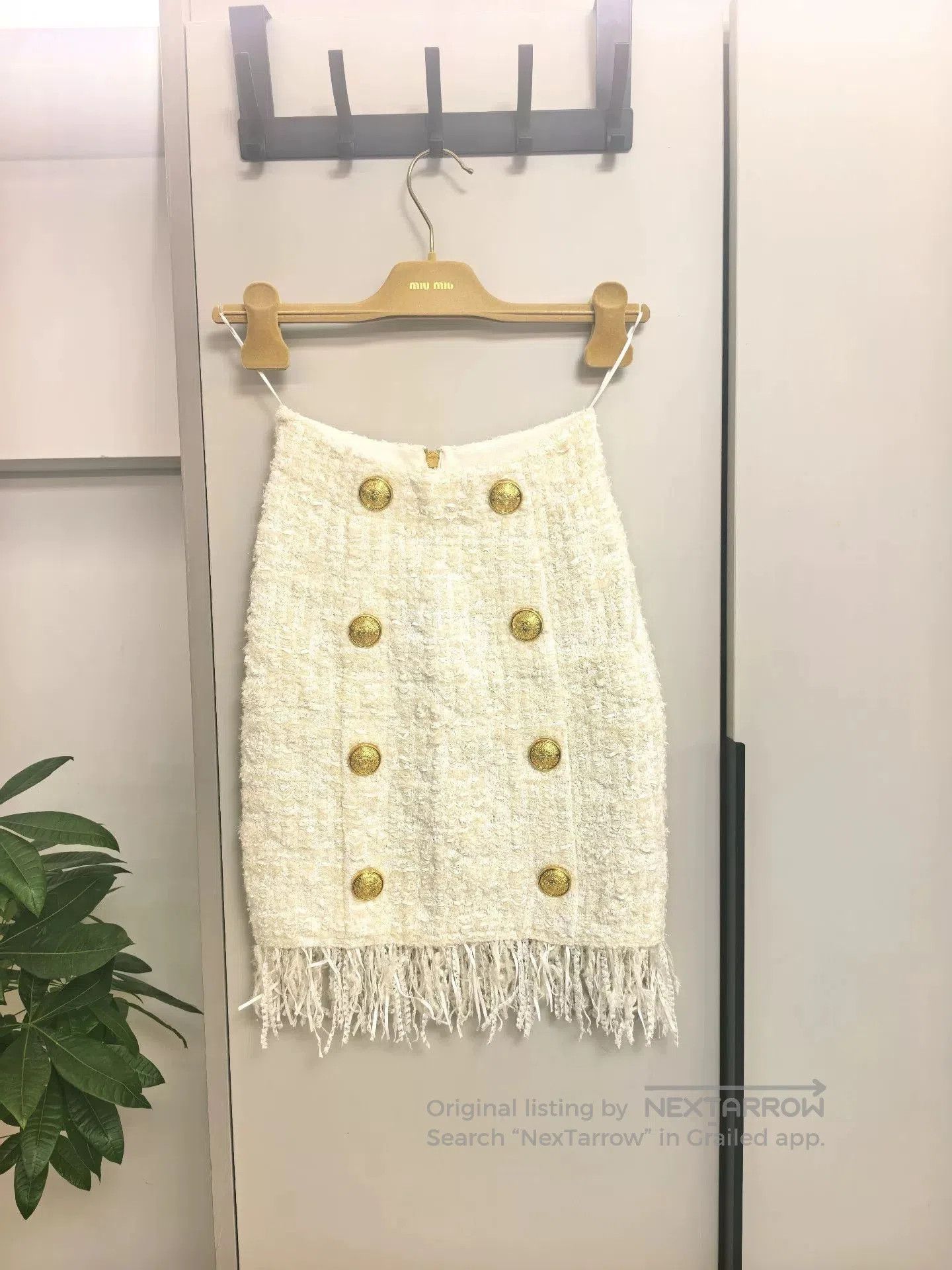 Balmain BALMAIN High-Waist Decorative Button Skirt. Size 33" - 1 Thumbnail