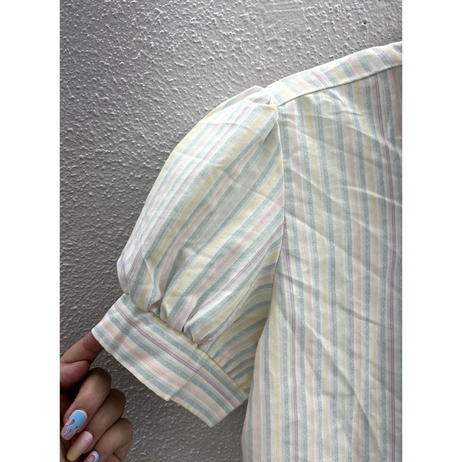 Vintage VINTAGE Present Tense Shirt Size 13 White Striped Short Sleeve Button Up Womens Size XL / US 12-14 / IT 48-50 - 2 Thumbnail