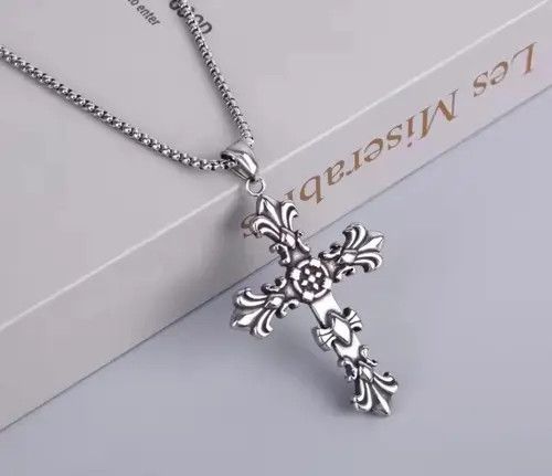 Japanese Brand Ichiko x Asano Y2K 2000s Silver Punk Skater Cross-chain Size ONE SIZE - 3 Thumbnail
