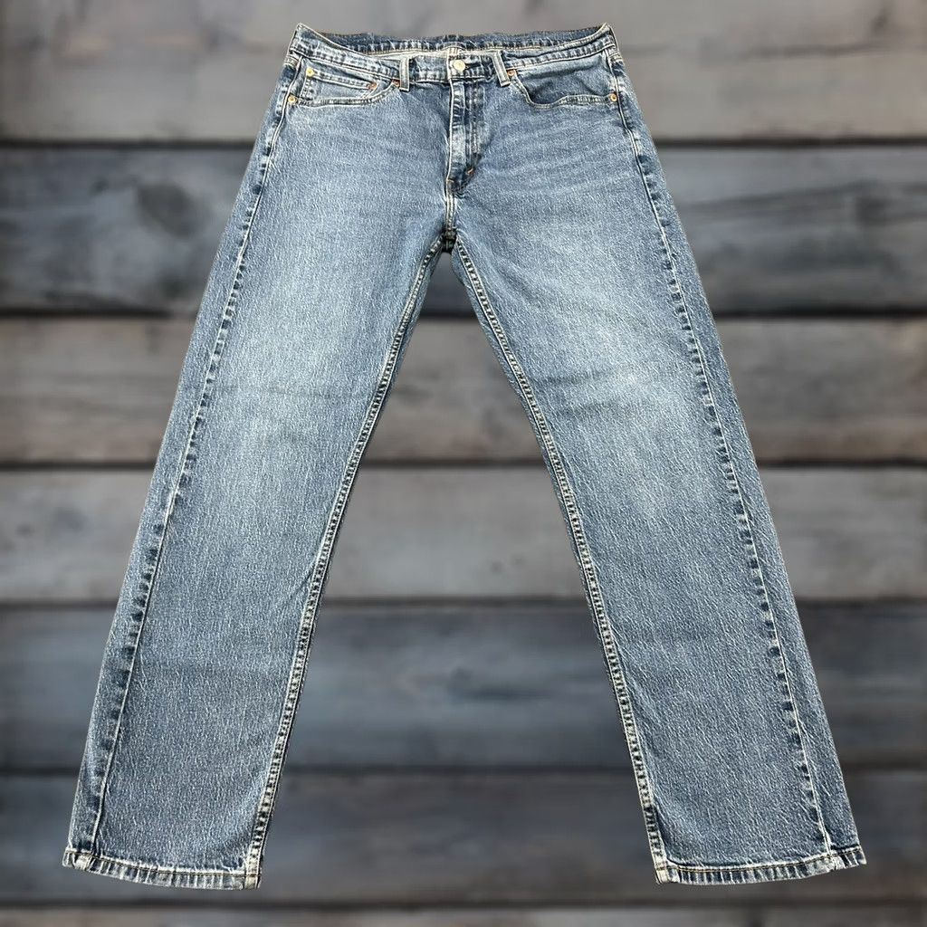 Levi's Levi's 505 Jeans Men's 36x32 Light Wash Denim Straight Relaxed Fit 100% Cotton Blue Distressed Pockets Logo Vintage No Size US 36 / EU 52 - 1 Thumbnail