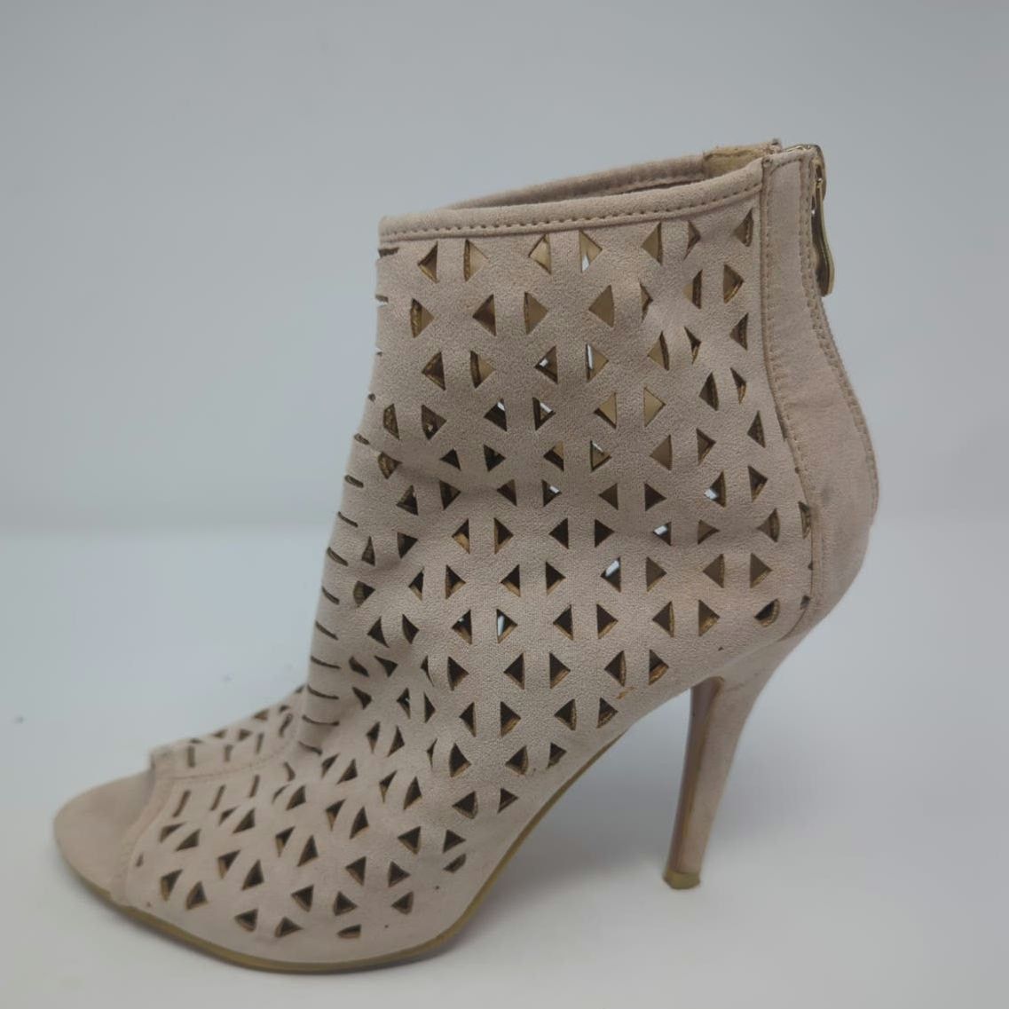 Other Yoki Faux Suede Perforated Heels Beige Booties Womens Size 9 Size US 9 / IT 39 - 2 Thumbnail