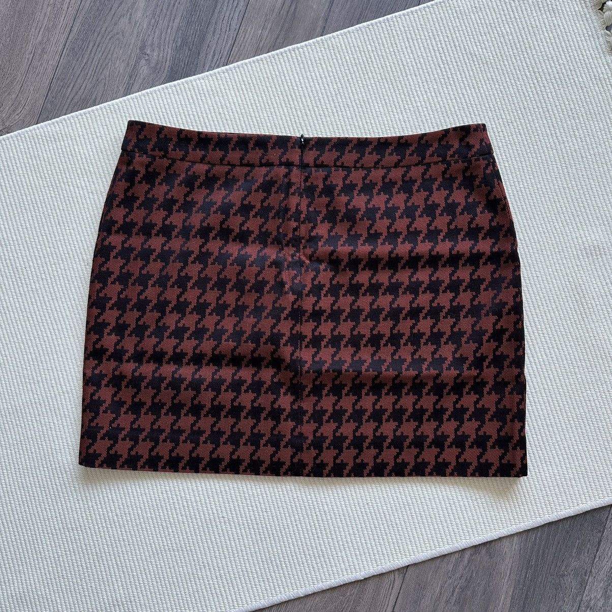 Stella McCartney Stella McCartney black / dark orange Houndstooth mini skirt Size 30" / US 8 / IT 44 - 6 Thumbnail