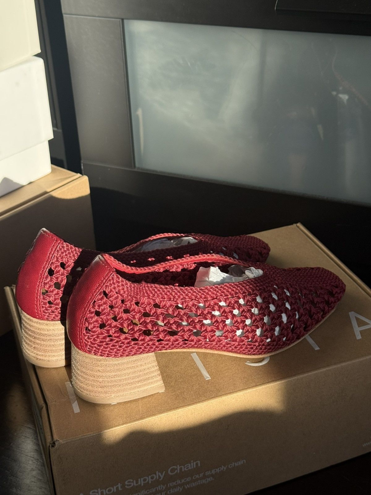Miista Miista Taissa Courts in Burgundy Size US 5 / IT 35 - 3 Thumbnail