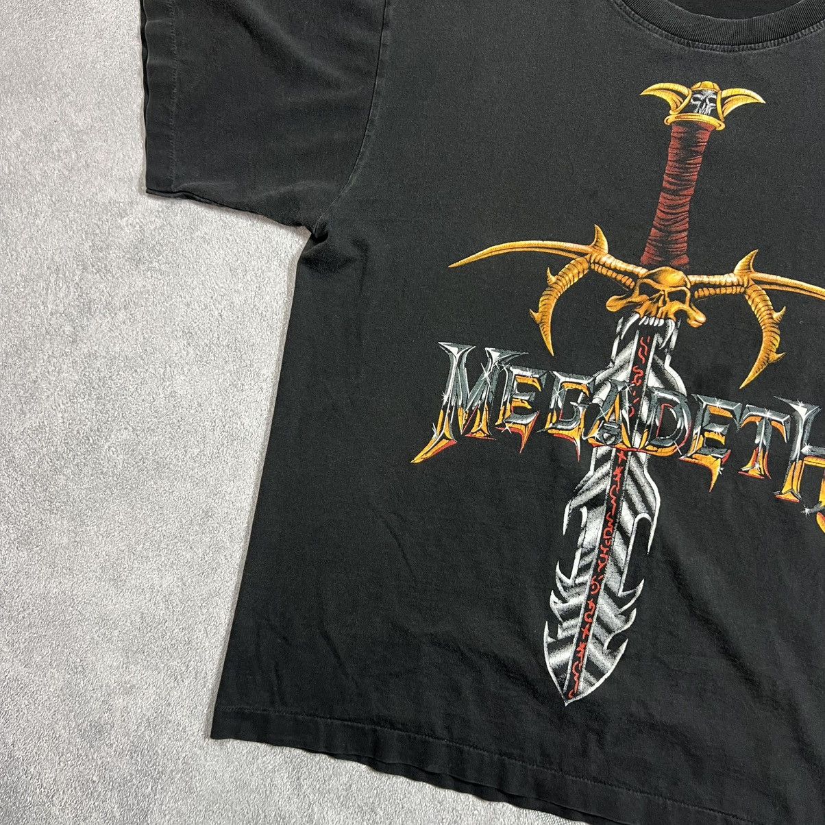 Band Tees VINTAGE MEGADETH 1997 mega tess band t-shirt traviss scott Size US L / EU 52-54 / 3 - 5 Thumbnail
