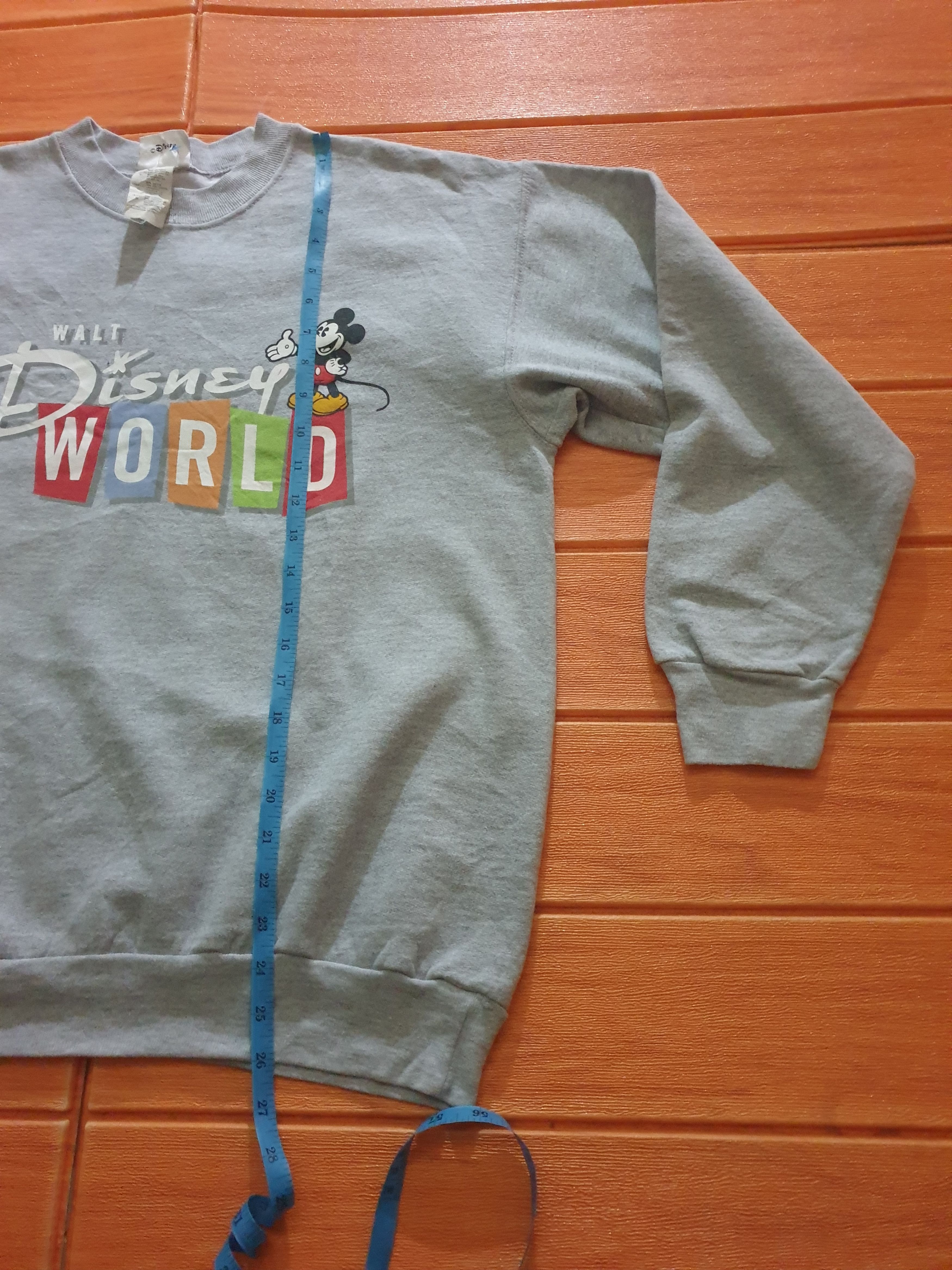 Mickey Mouse Vintage mickey mouse sweatshirt Size US M / EU 48-50 / 2 - 4 Thumbnail