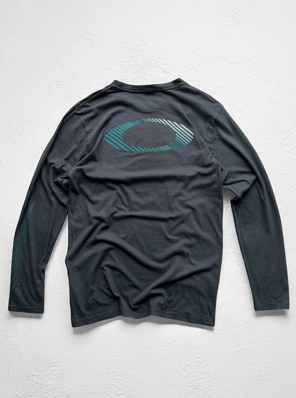 Oakley OAKLEY “BIG O” LONG SLEEVE T SHIRT TEE VINTAGE SWEATSHIRT Size US L / EU 52-54 / 3 - 2 Thumbnail