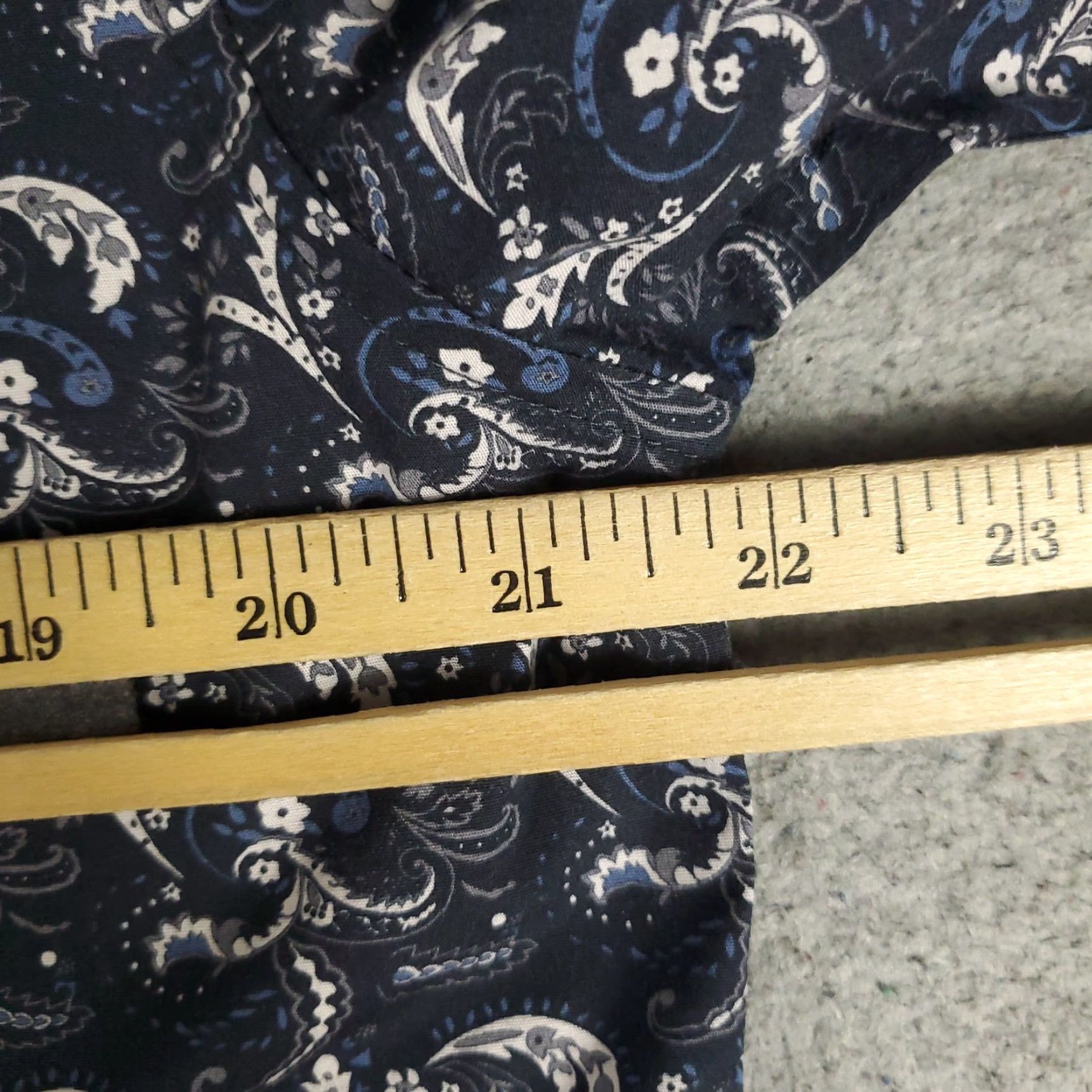 Robert Graham Robert Graham Shirt Mens M Blue Button-Up Long Sleeve Tailored Fit Casual Formal Modern Preppy 90s? (No, avoid guessing decade) Size US M / EU 48-50 / 2 - 7 Thumbnail
