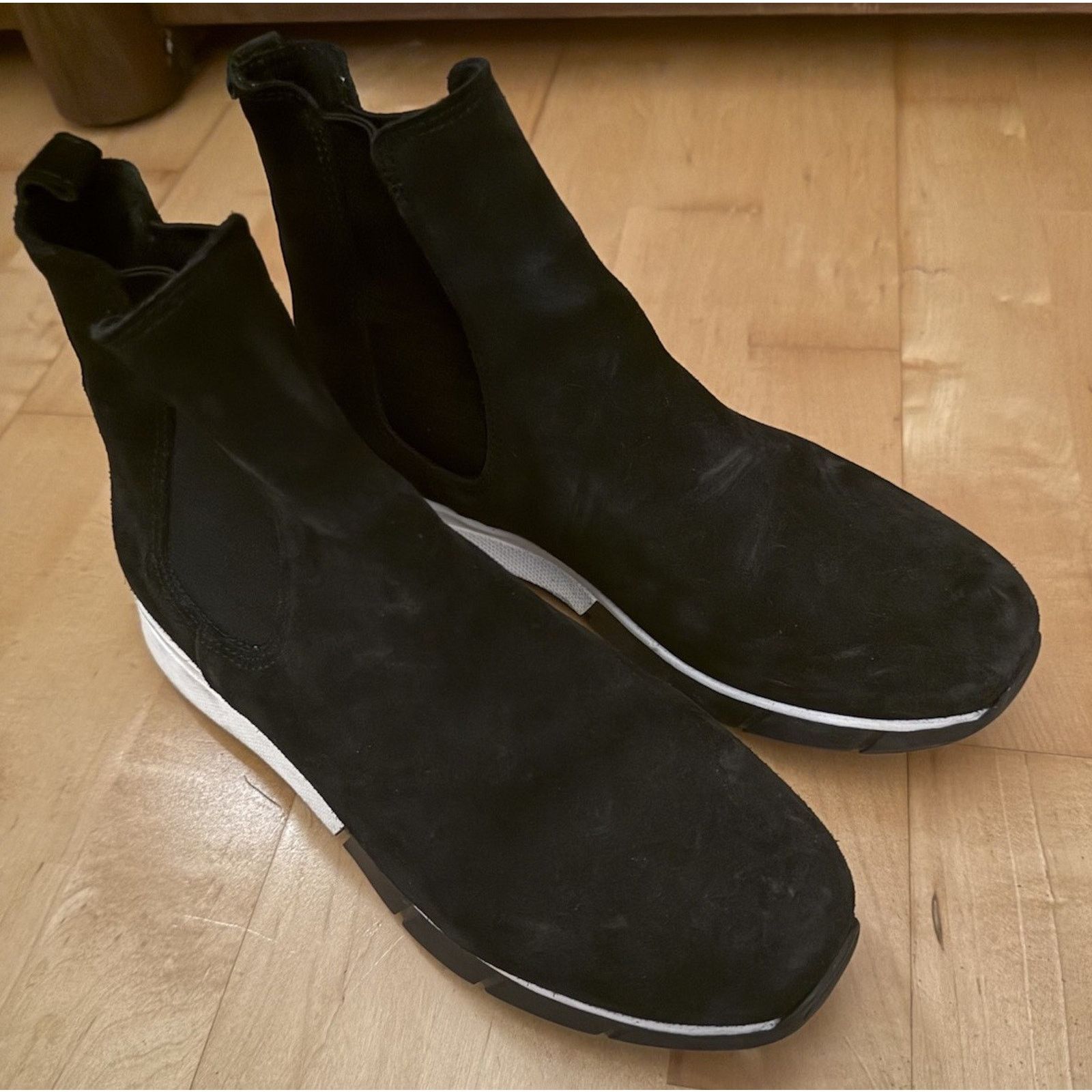 Other La Canadienne Suede Waterproof Chelsea ankle boot Bootie 7 Size US 7 / IT 37 - 3 Thumbnail