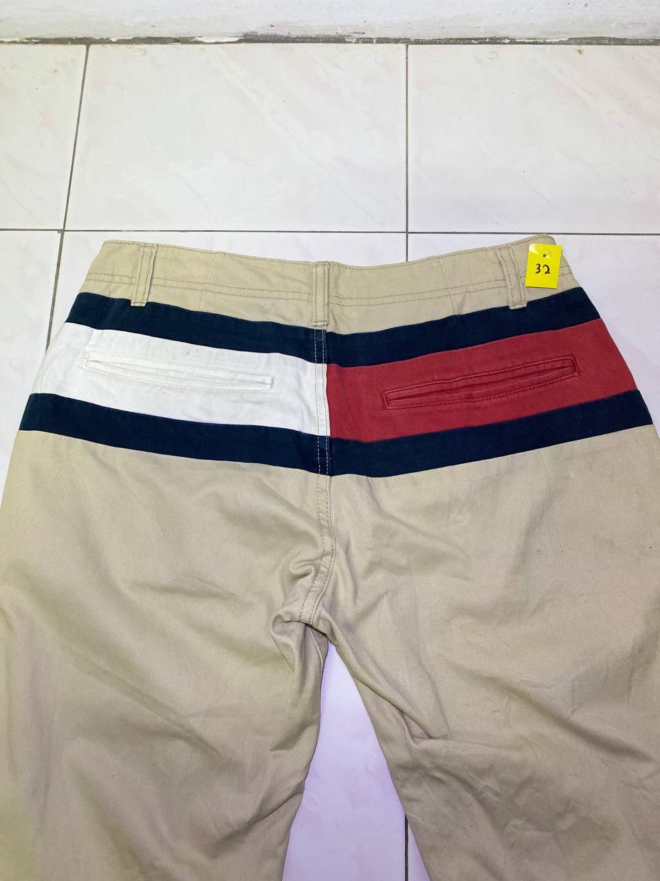 Tommy Hilfiger tommy hilfiger big logo back pants nice design Size US 32 / EU 48 - 3 Thumbnail