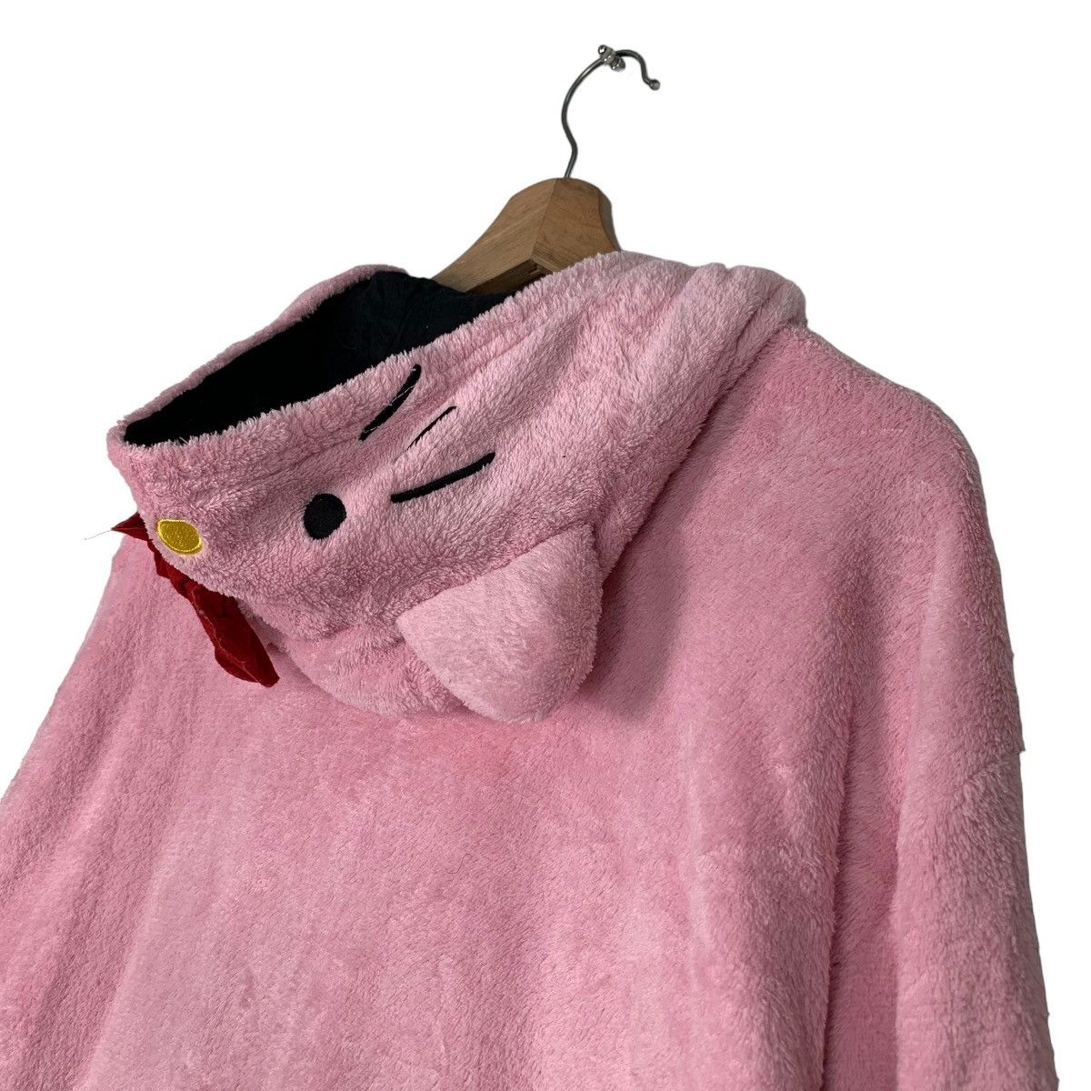 Japanese Brand HELLO KITTY EMBROIDERY LOGO PINK FLEECE HODDIES #0095-C6 Size US XXL / EU 58 / 5 - 9 Thumbnail
