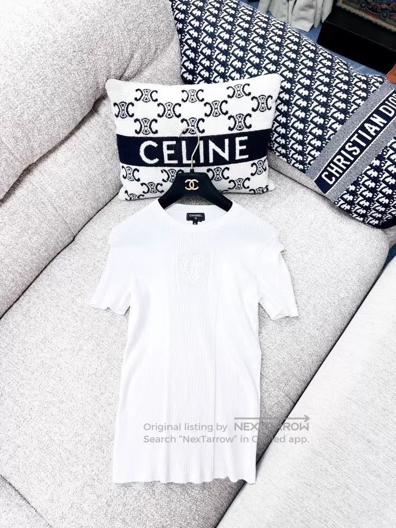 Chanel Chanel Embroidered love logo knitted short sleeves Size XS / US 0-2 / IT 36-38 - 1 Thumbnail