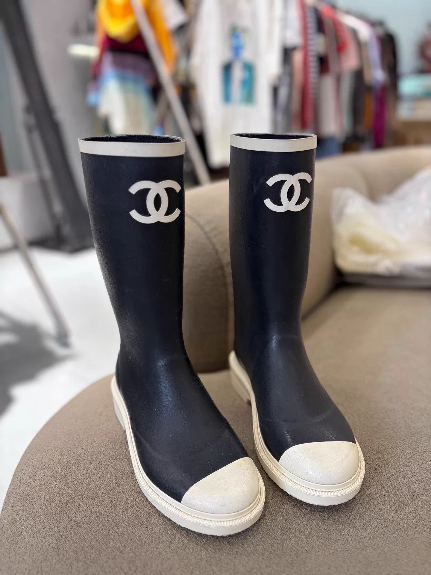 Chanel CHANEL Panda Colorway Rain Boots Women's 38 Size US 7.5 / IT 37.5 - 1 Thumbnail